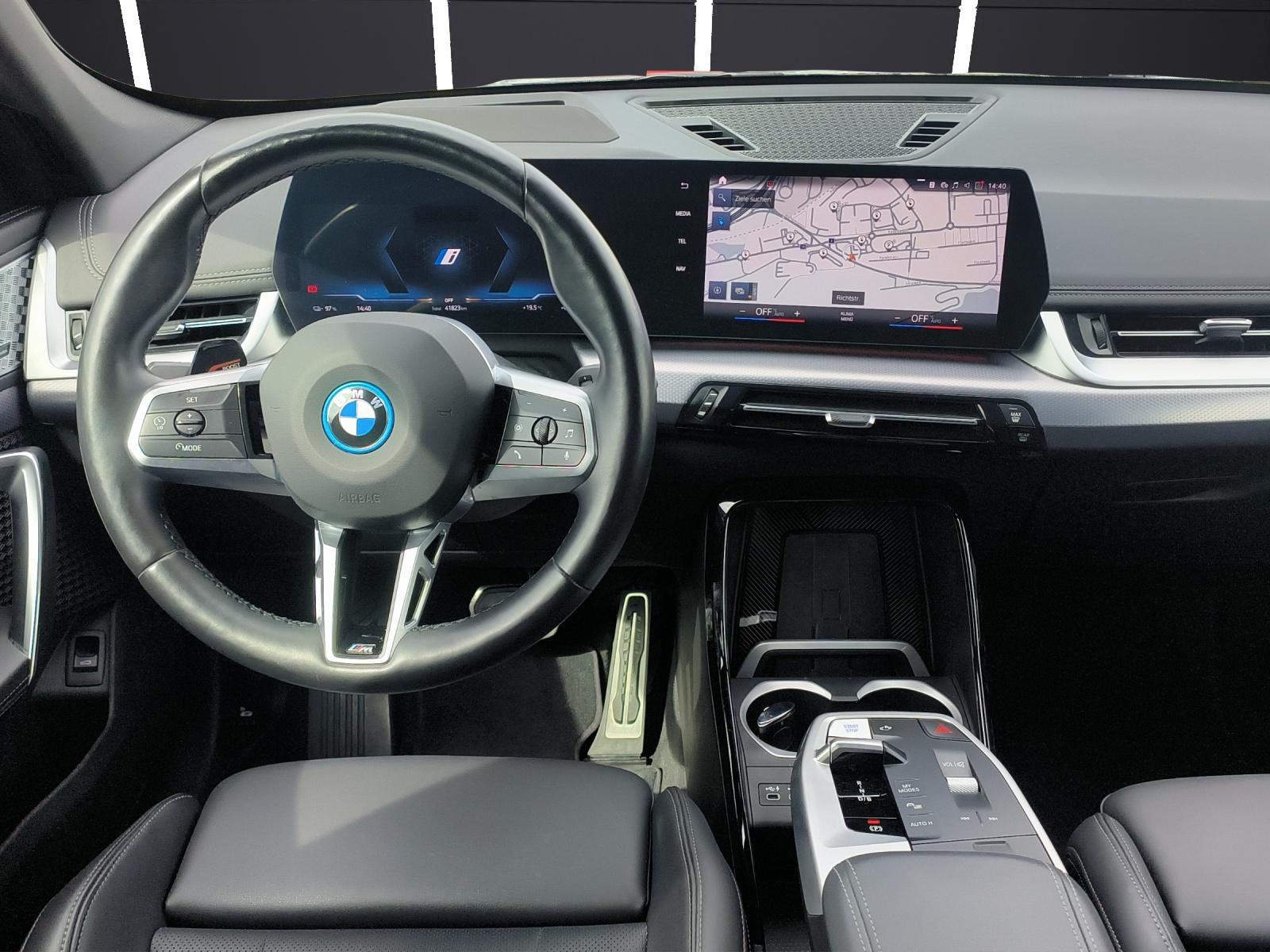 BMW iX1 U11 30 xDrive-image-18