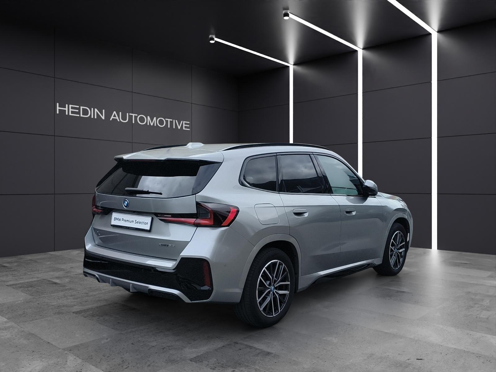 BMW iX1 U11 30 xDrive-image-4
