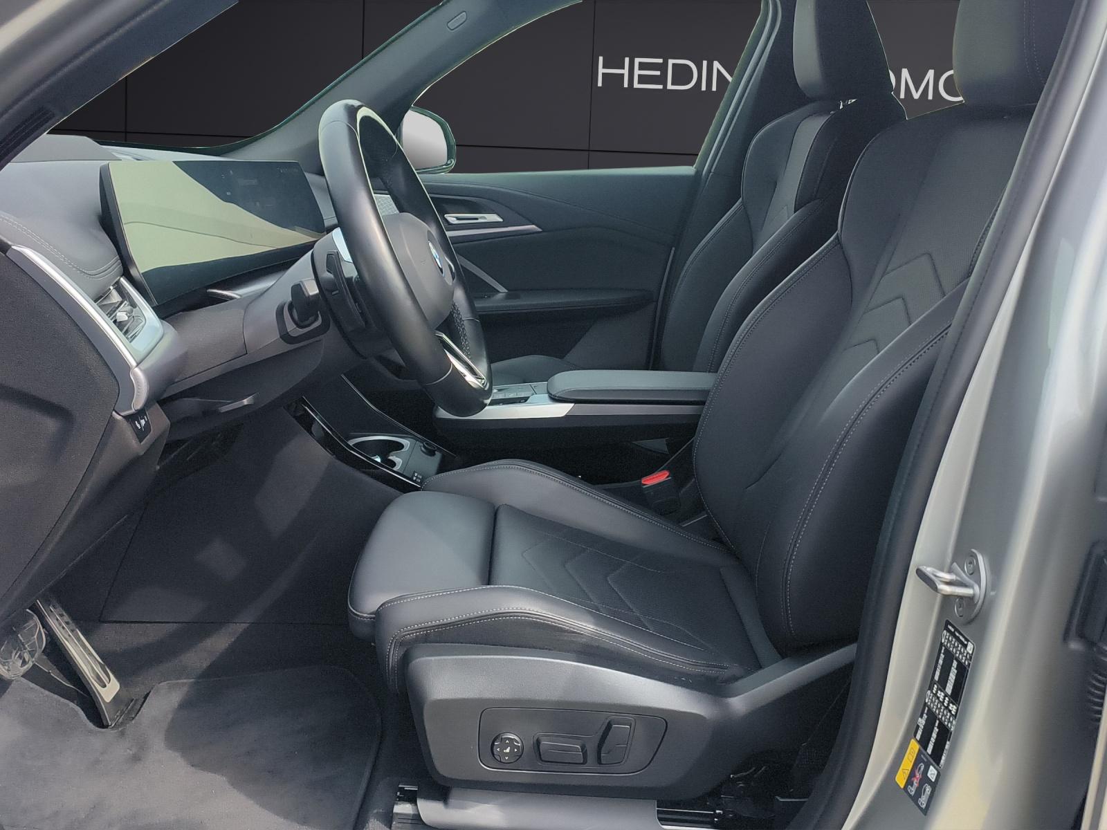 BMW iX1 U11 30 xDrive-image-11