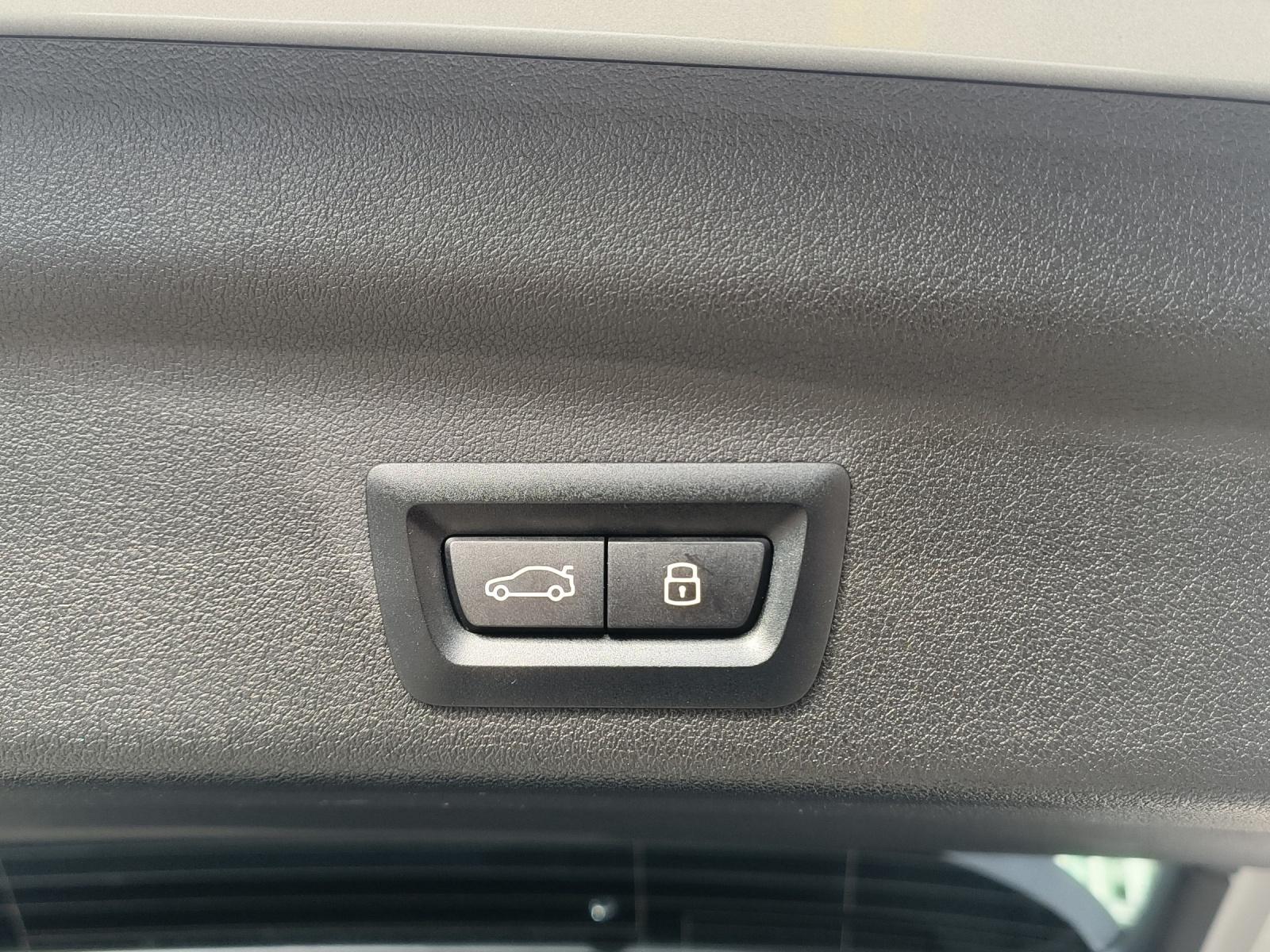 BMW iX1 U11 30 xDrive-image-23