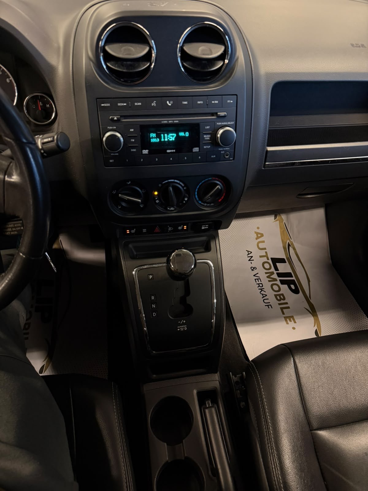 JEEP Compass 2.4 Limited CVT-image-9