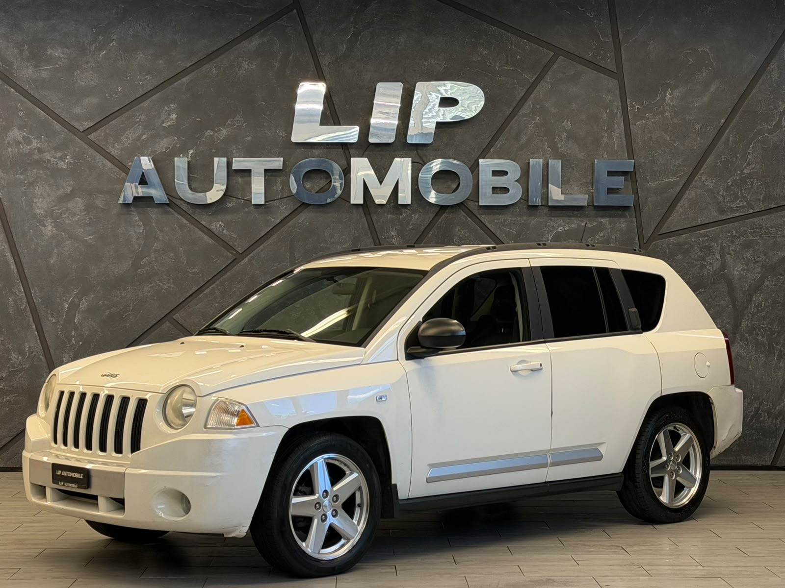 JEEP Compass 2.4 Limited CVT-image-0