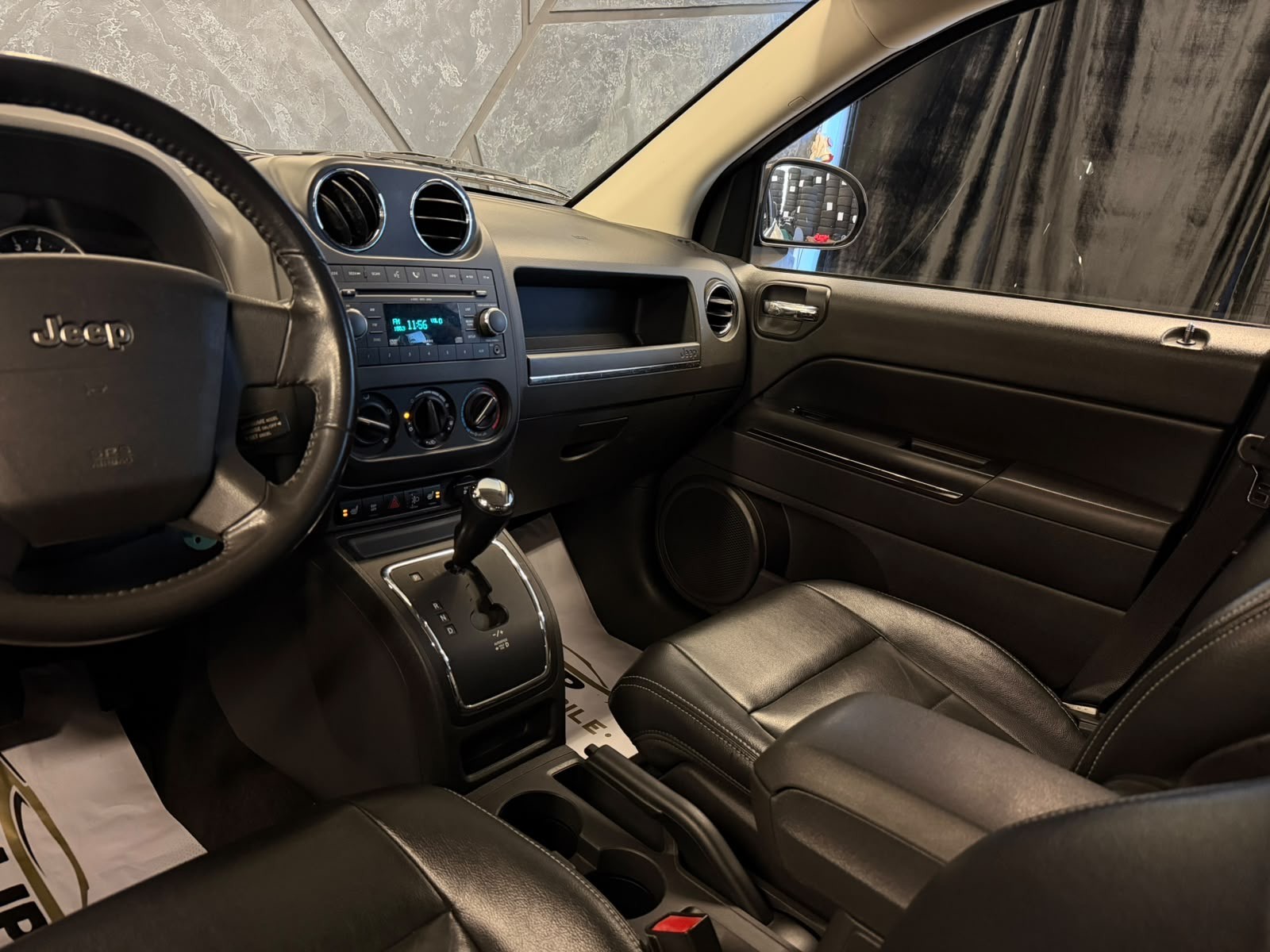 JEEP Compass 2.4 Limited CVT-image-7