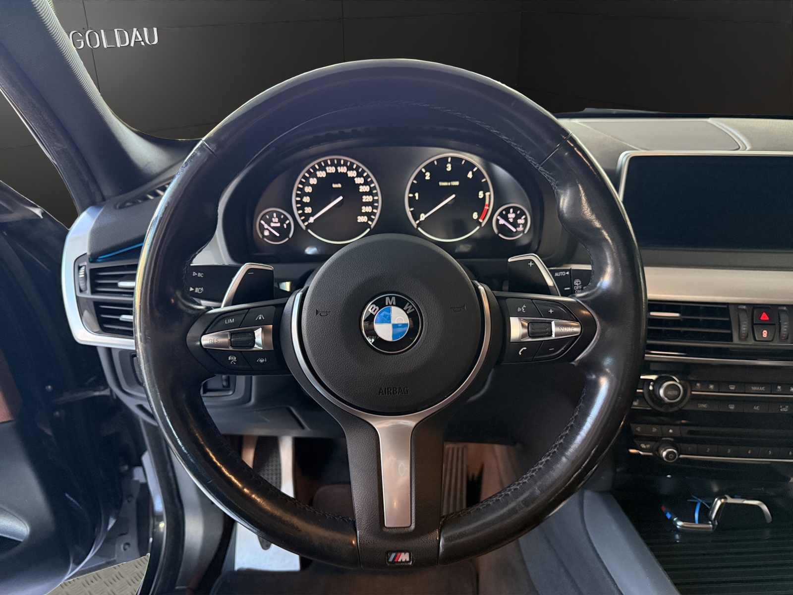 BMW X5 xDrive 30d Steptronic-image-8