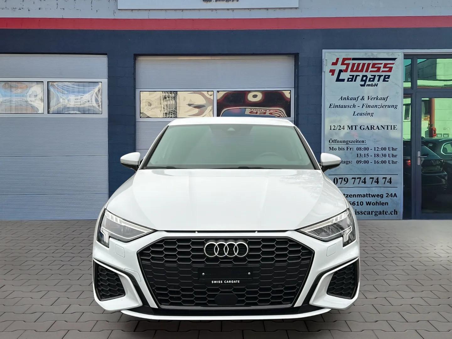 AUDI A3 Sportback 35 TFSI S line S-tronic-image-2