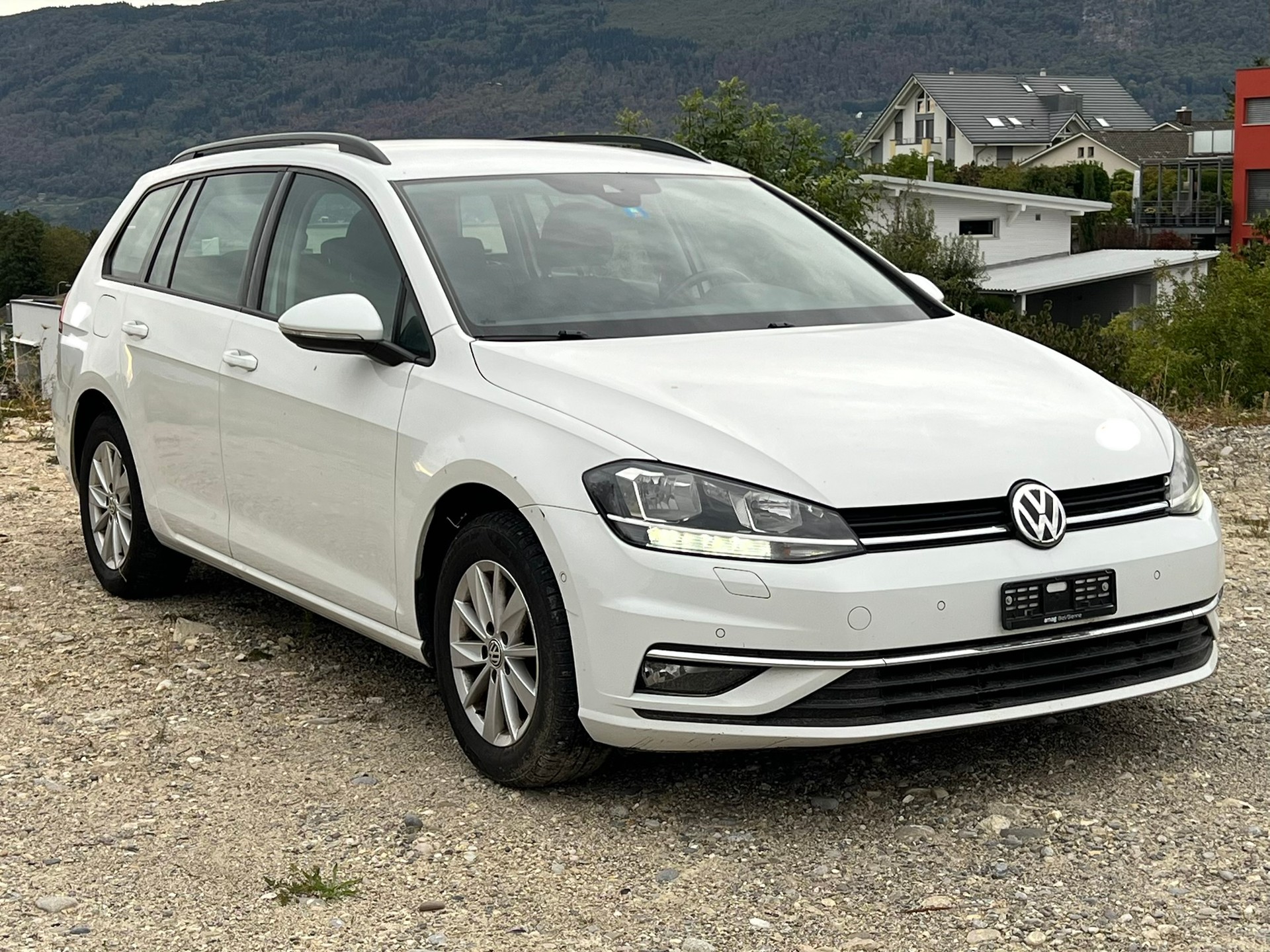 VW Golf Variant 1.6 TDI Comfortline DSG-image-2