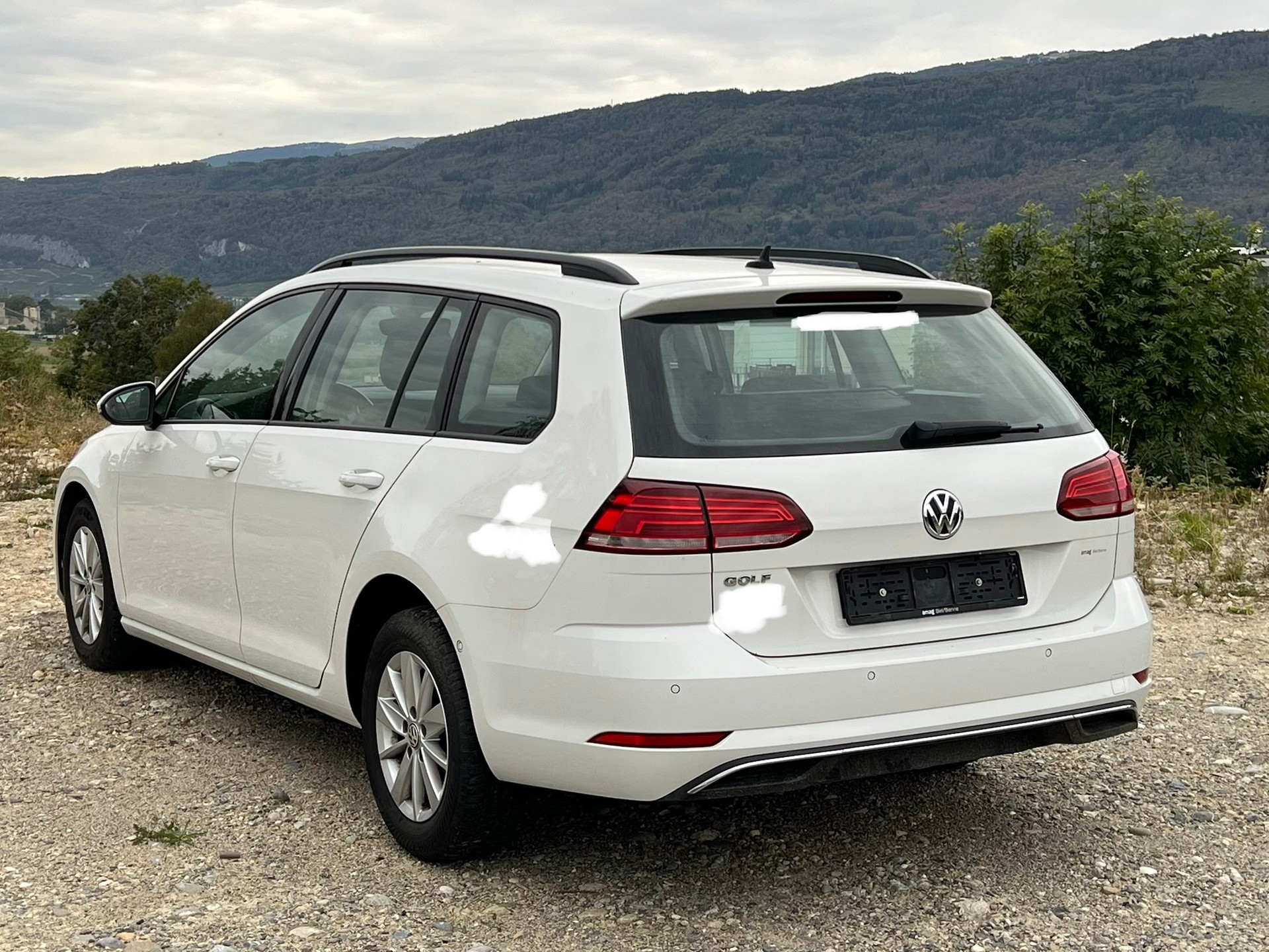 VW Golf Variant 1.6 TDI Comfortline DSG-image-3