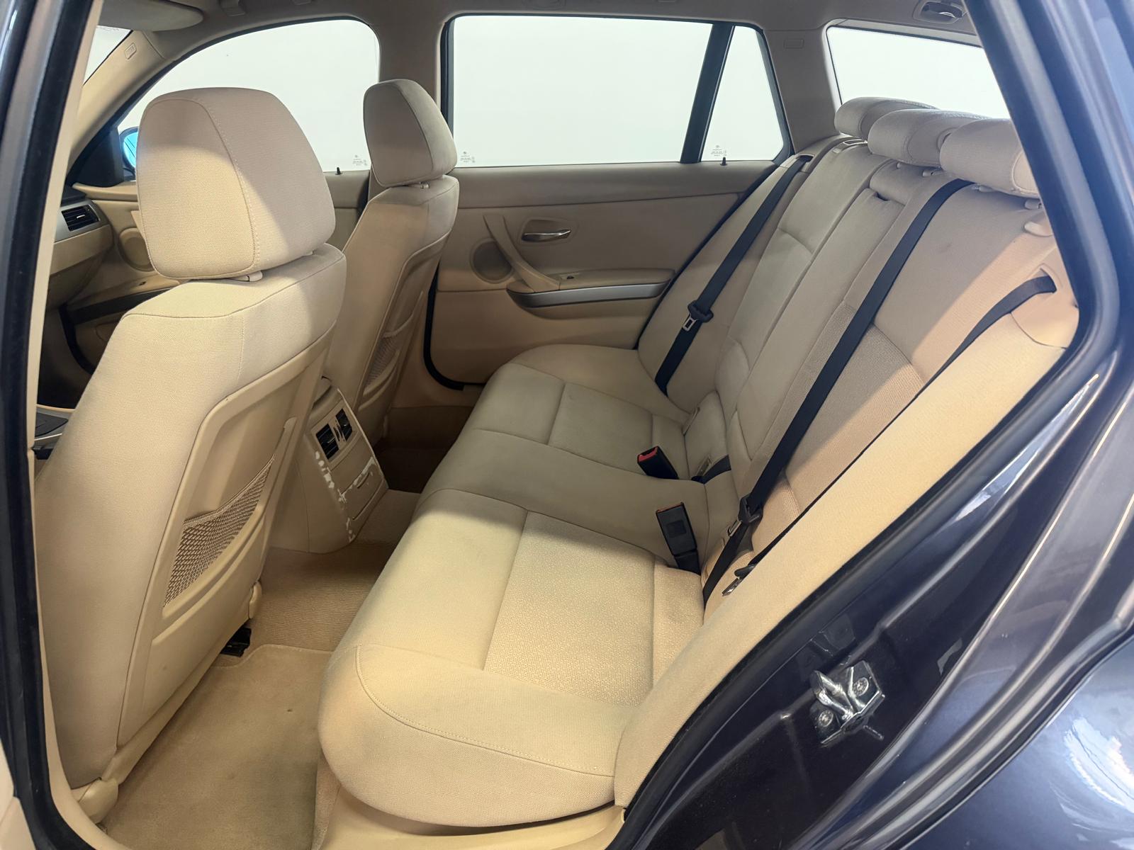 BMW 325xi Touring more4you-image-16