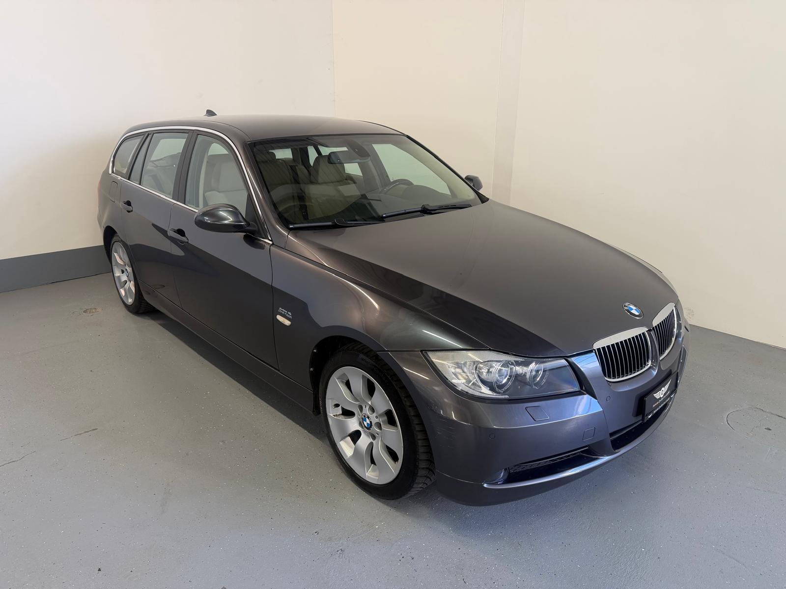 BMW 325xi Touring more4you-showroom-element-1