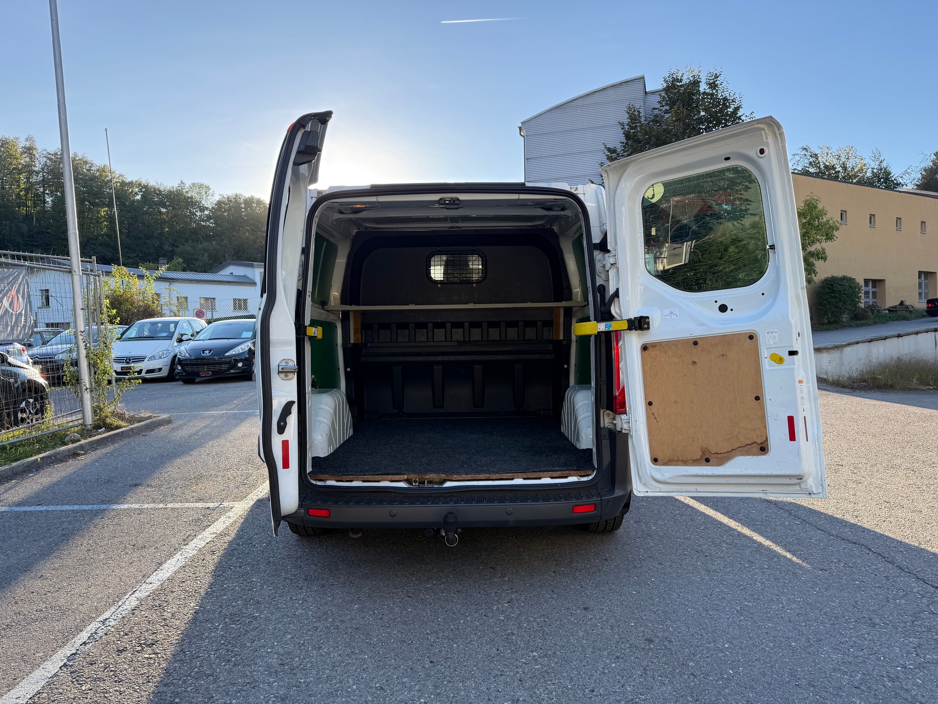 FORD Tourneo Custom 300 L2H1 Trend-image-17