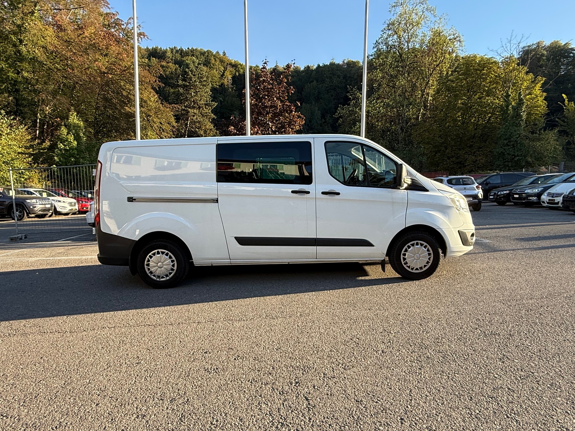 FORD Tourneo Custom 300 L2H1 Trend-image-7