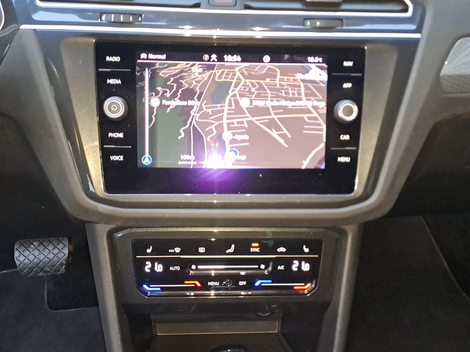 VW Tiguan 2.0TSI Life 4Motion DSG-image-10