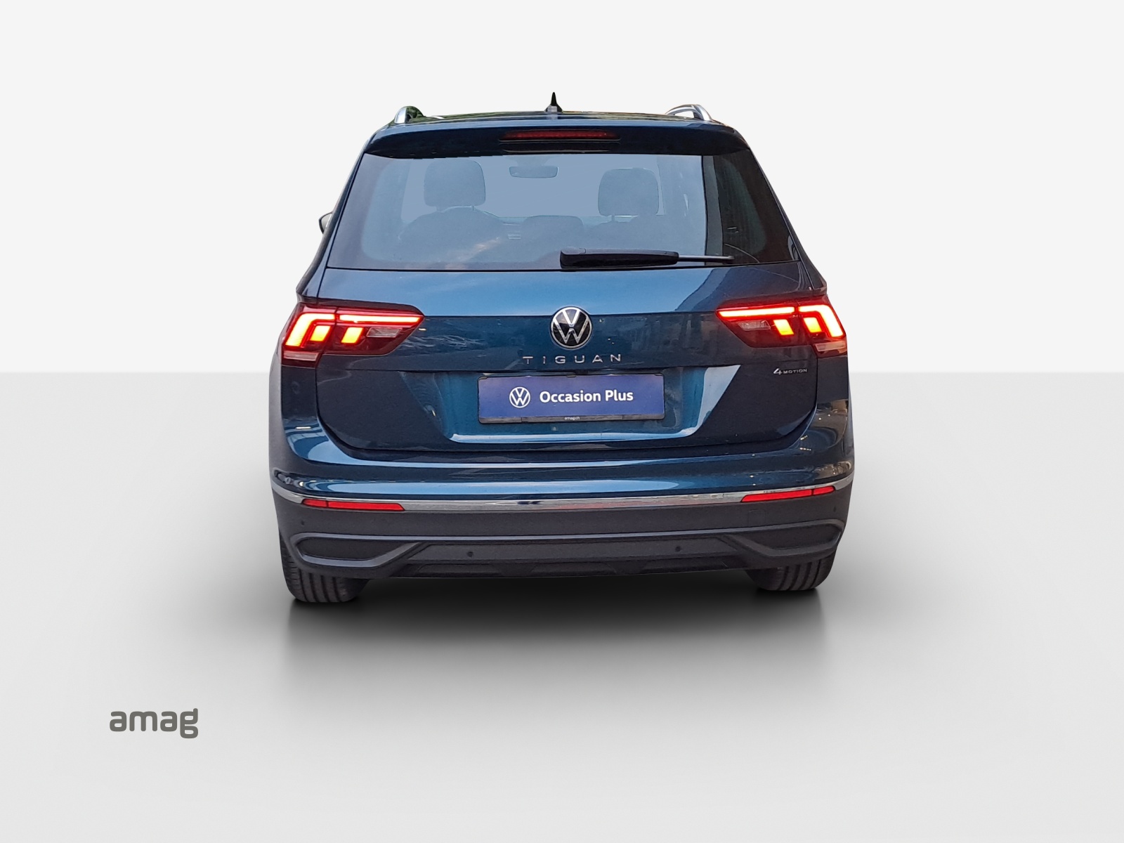 VW Tiguan 2.0TSI Life 4Motion DSG-image-3