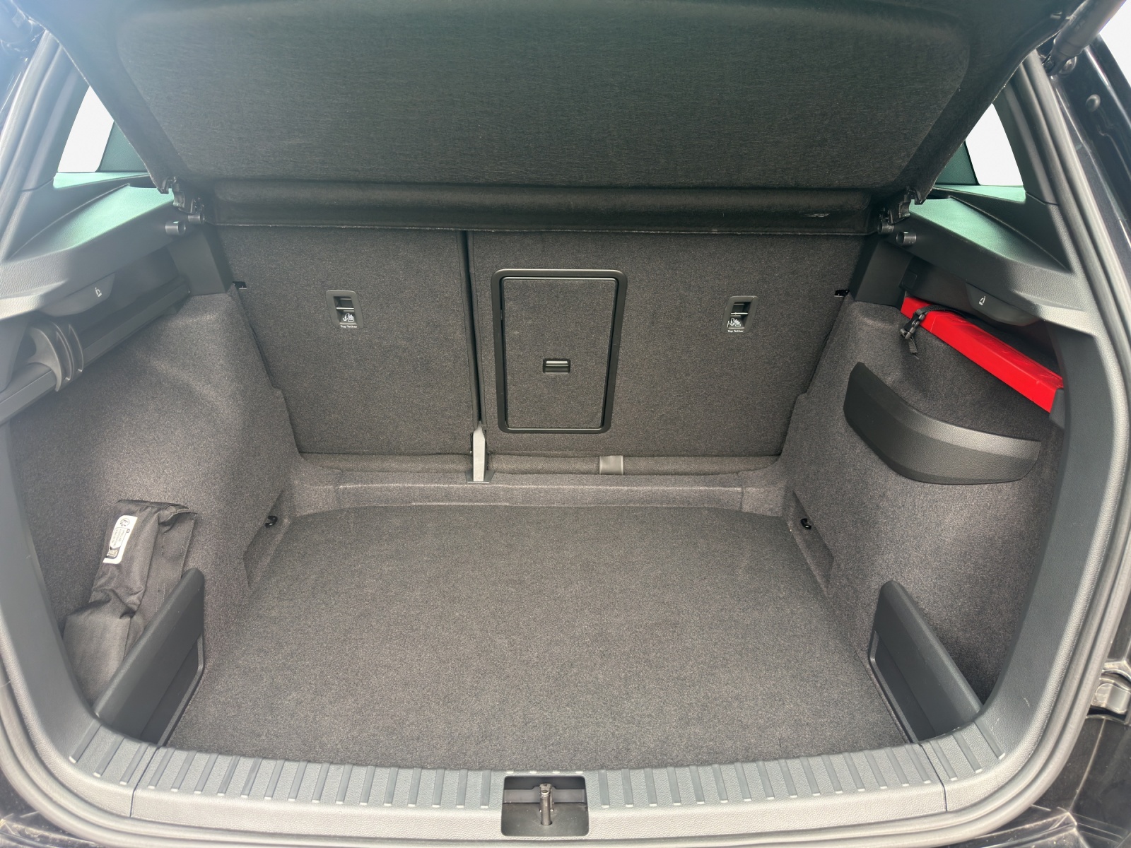 SKODA Karoq 2.0 TSI SportLine 4x4 DSG-image-12