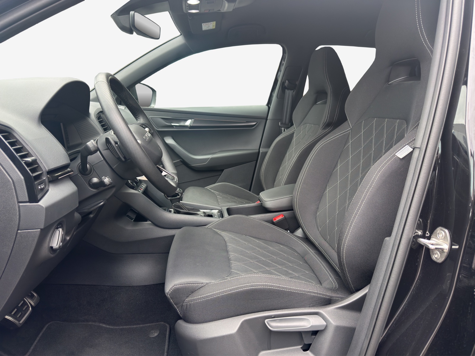 SKODA Karoq 2.0 TSI SportLine 4x4 DSG-image-7