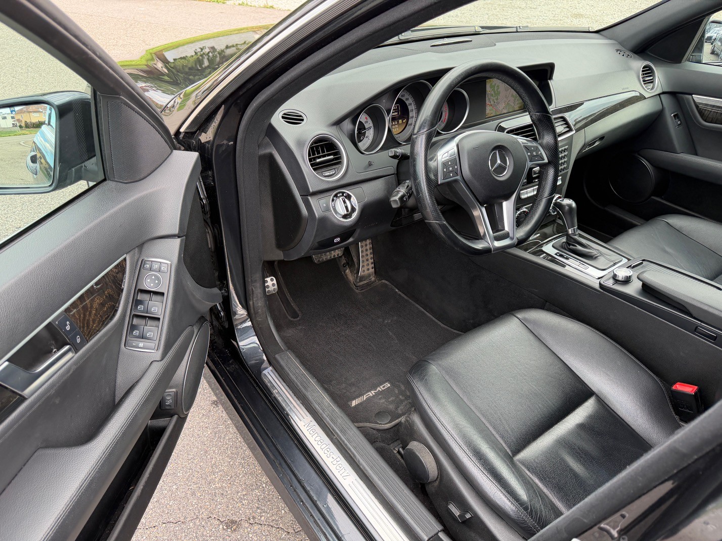 MERCEDES-BENZ C 300 CDI Avantgarde 4Matic 7G-Tronic-image-7