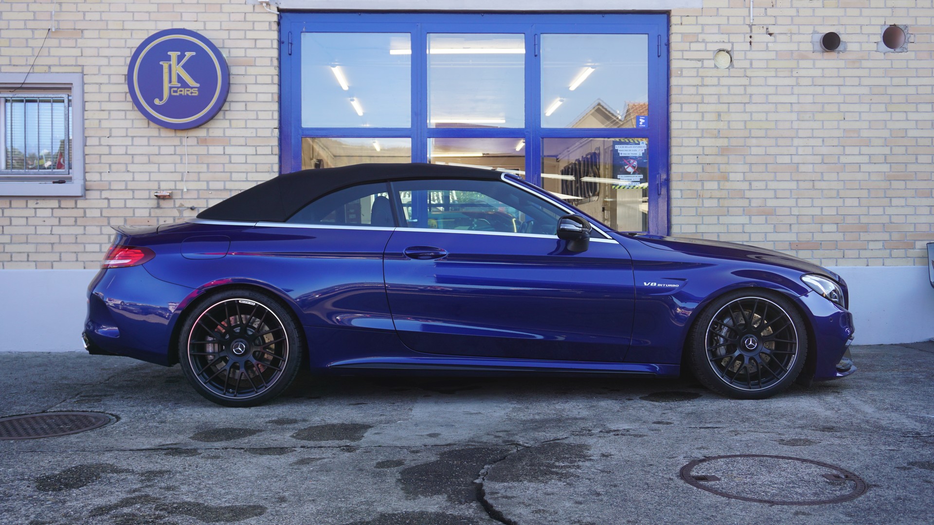MERCEDES-BENZ C 63 AMG Cabriolet-image-5