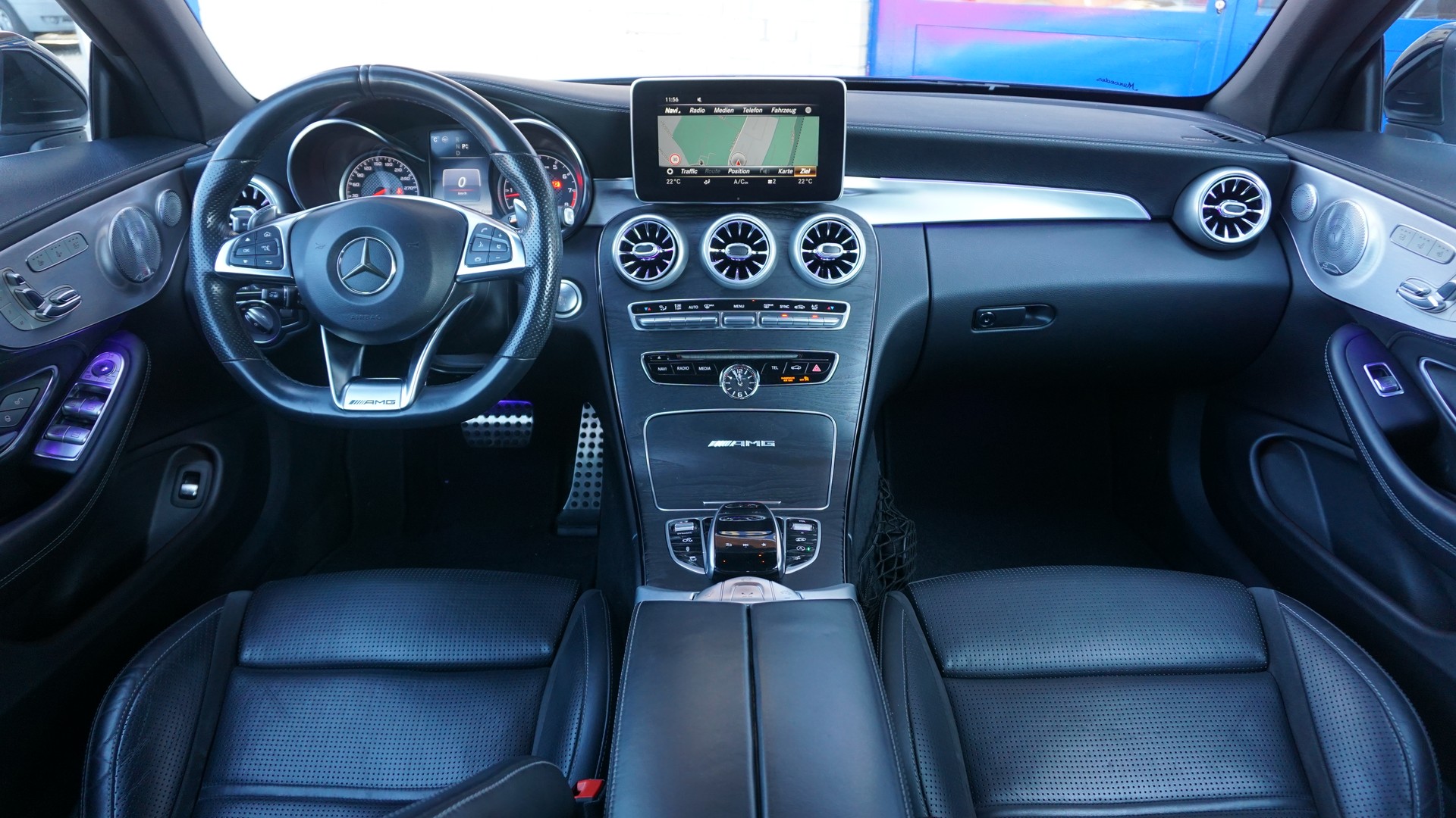 MERCEDES-BENZ C 63 AMG Cabriolet-image-15