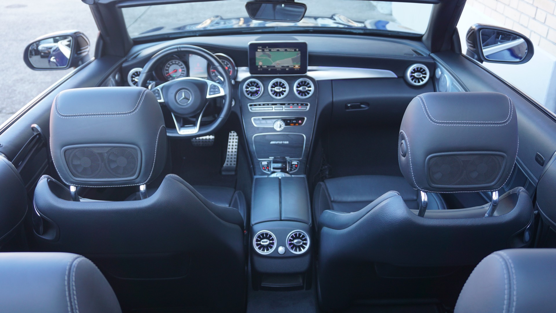 MERCEDES-BENZ C 63 AMG Cabriolet-image-21