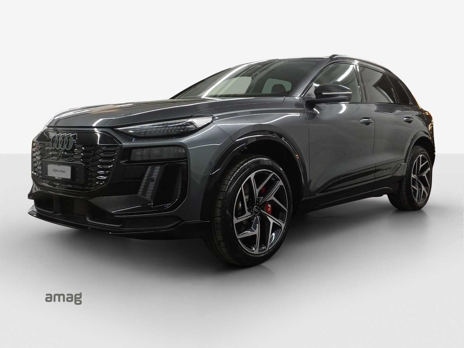 AUDI SQ6 e-tron quattro