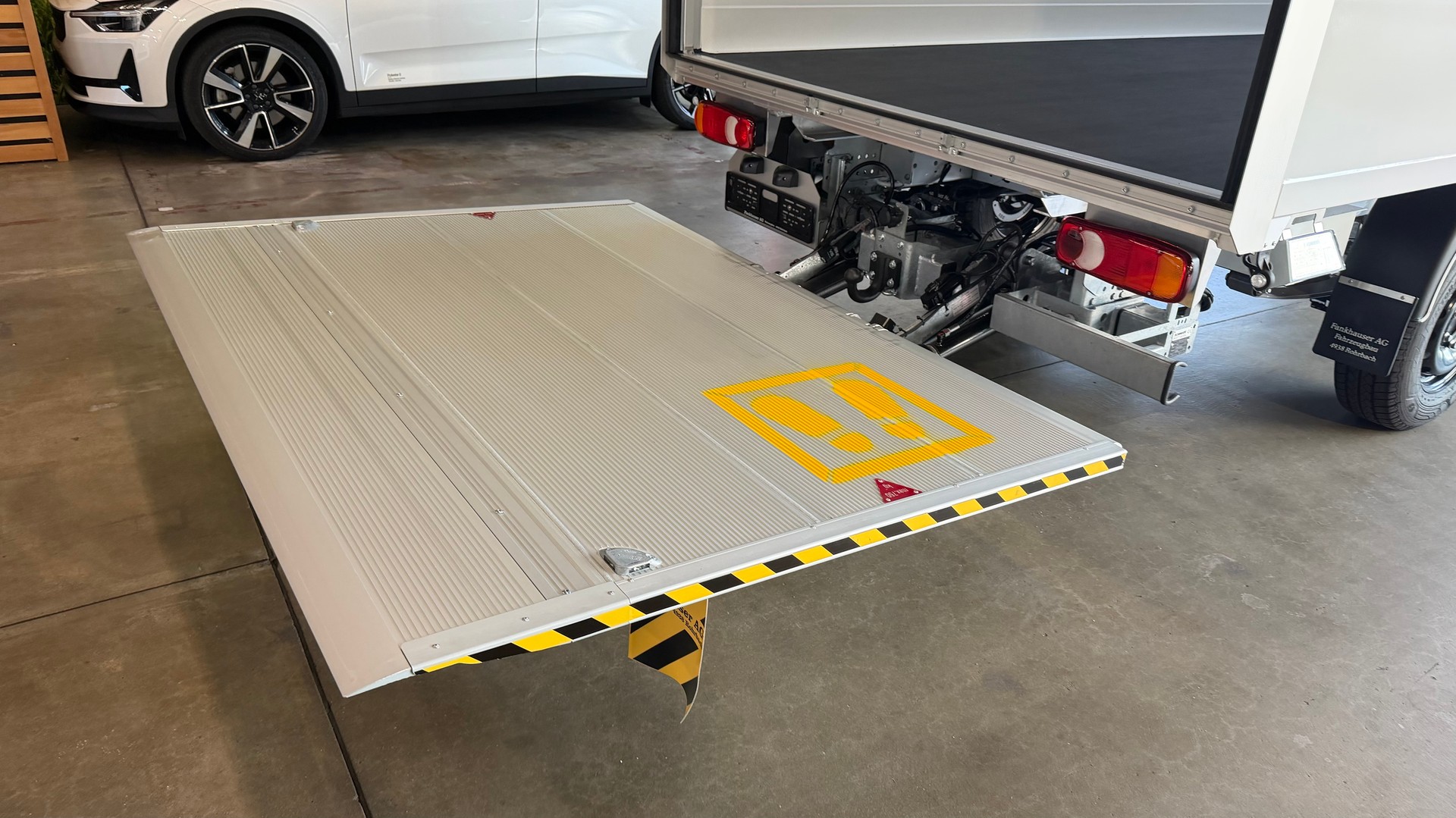 RENAULT Master RedEdition Koffer/Hebebühne-showroom-element-1