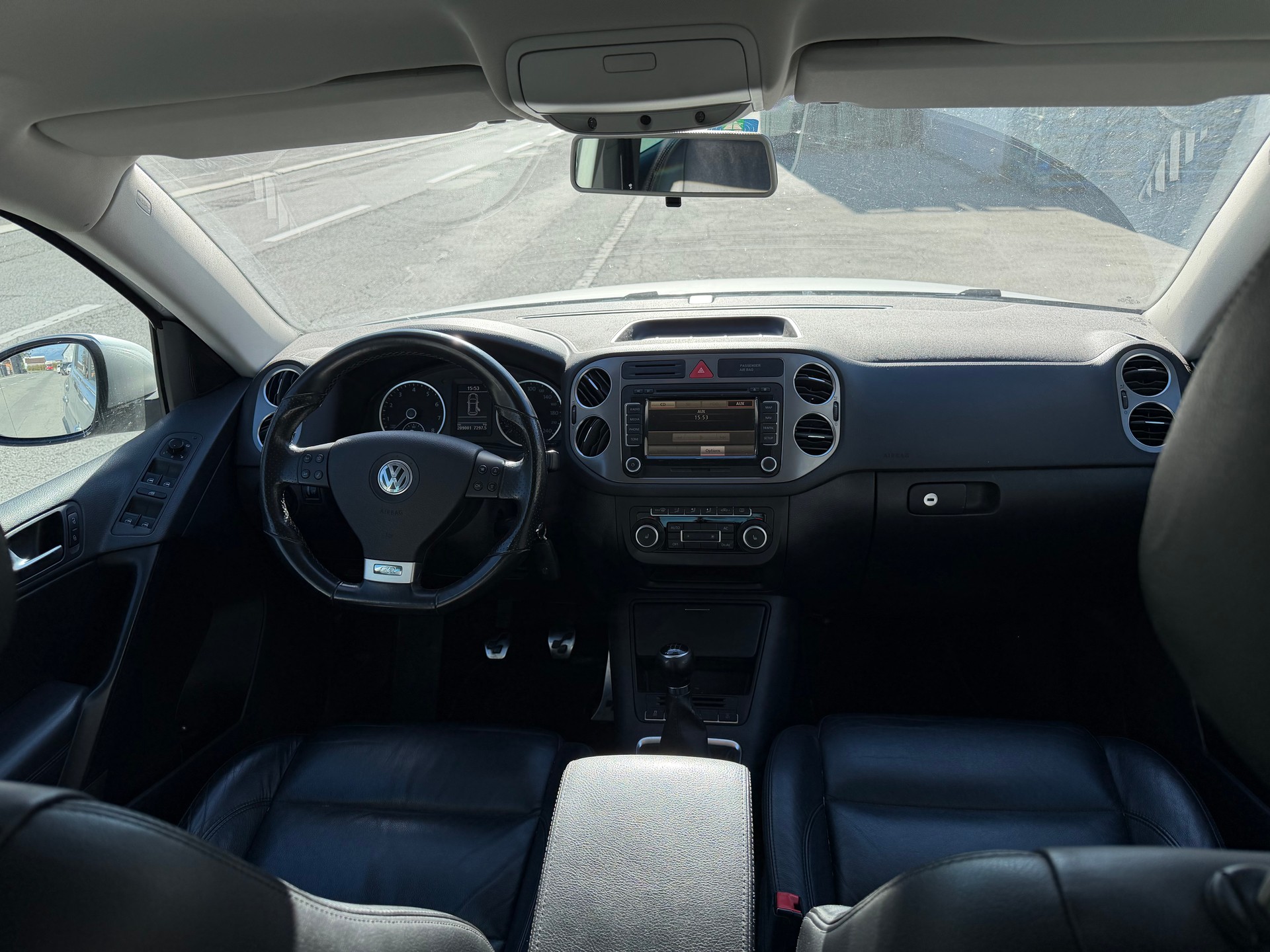 VW Tiguan 2.0 TSI Track&Field-image-3