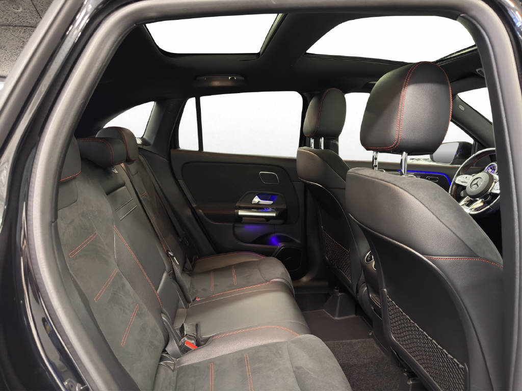 MERCEDES-BENZ GLA 45 S AMG 4Matic+-image-12