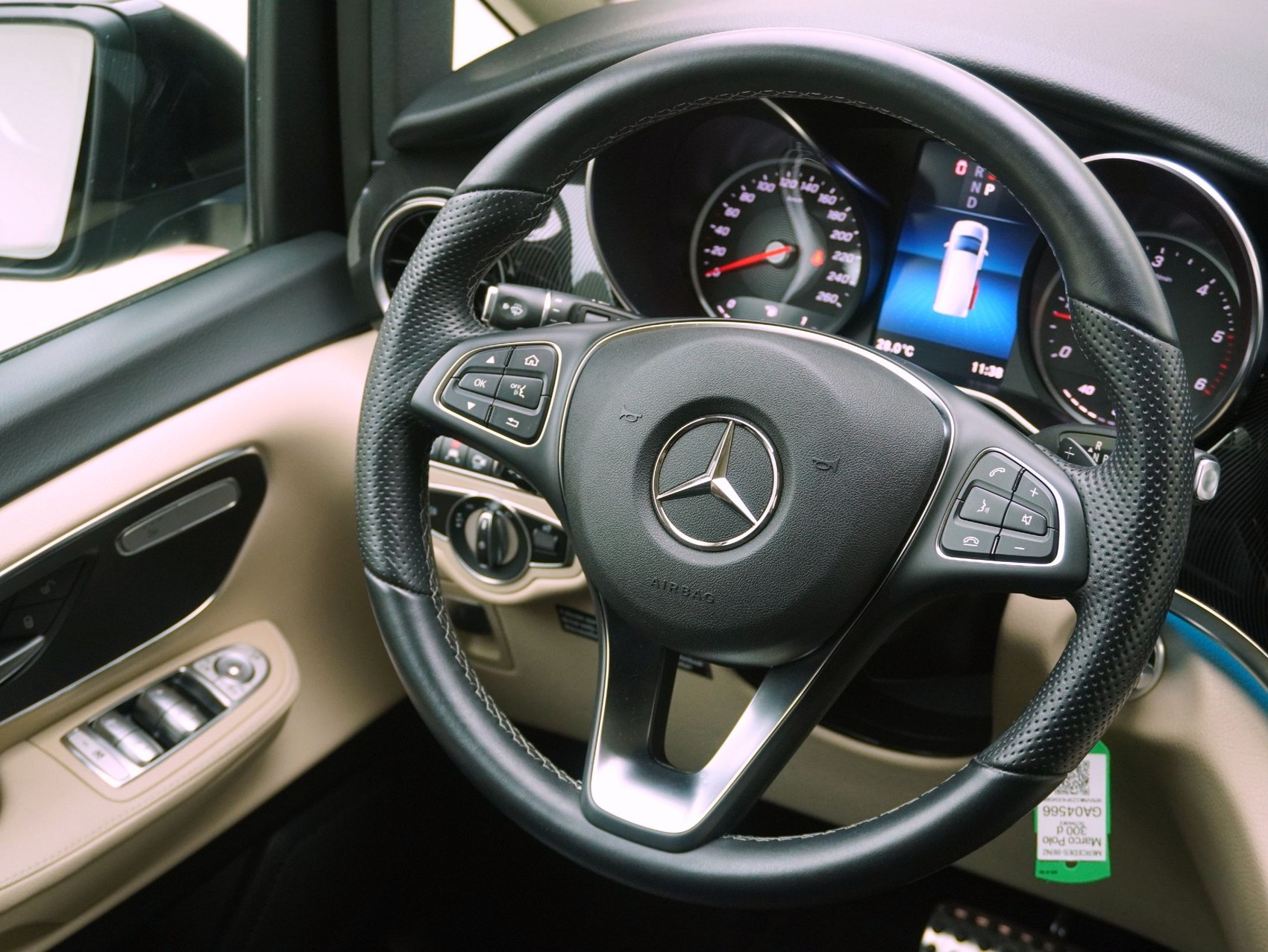 MERCEDES-BENZ Marco Polo 300 d-image-15