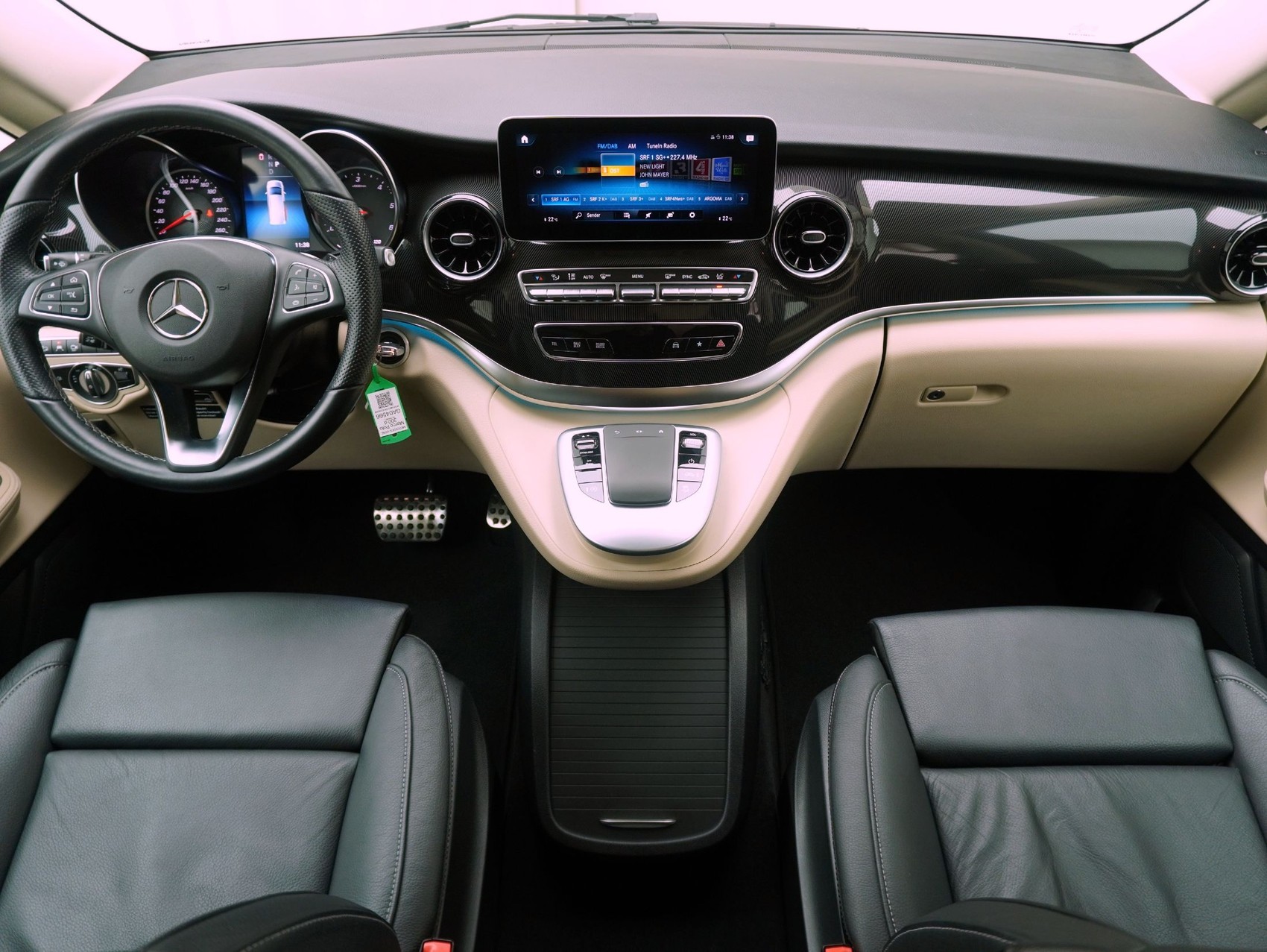 MERCEDES-BENZ Marco Polo 300 d-image-23