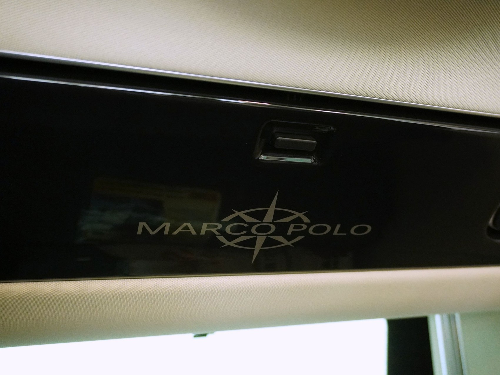 MERCEDES-BENZ Marco Polo 300 d-image-18