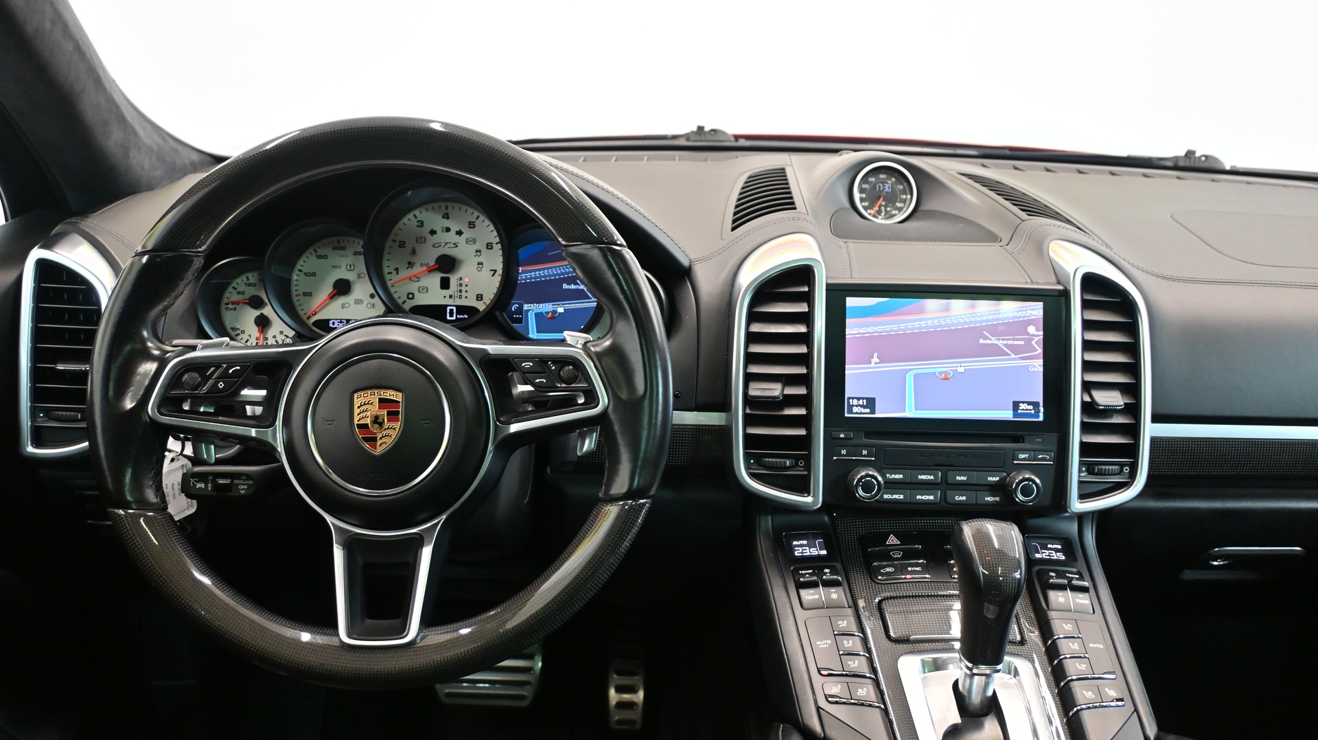 PORSCHE Cayenne GTS-image-5