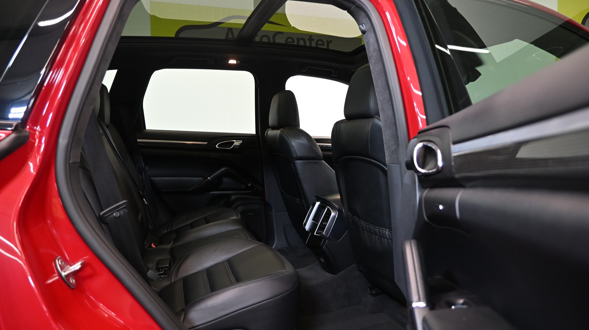 PORSCHE Cayenne GTS-image-6