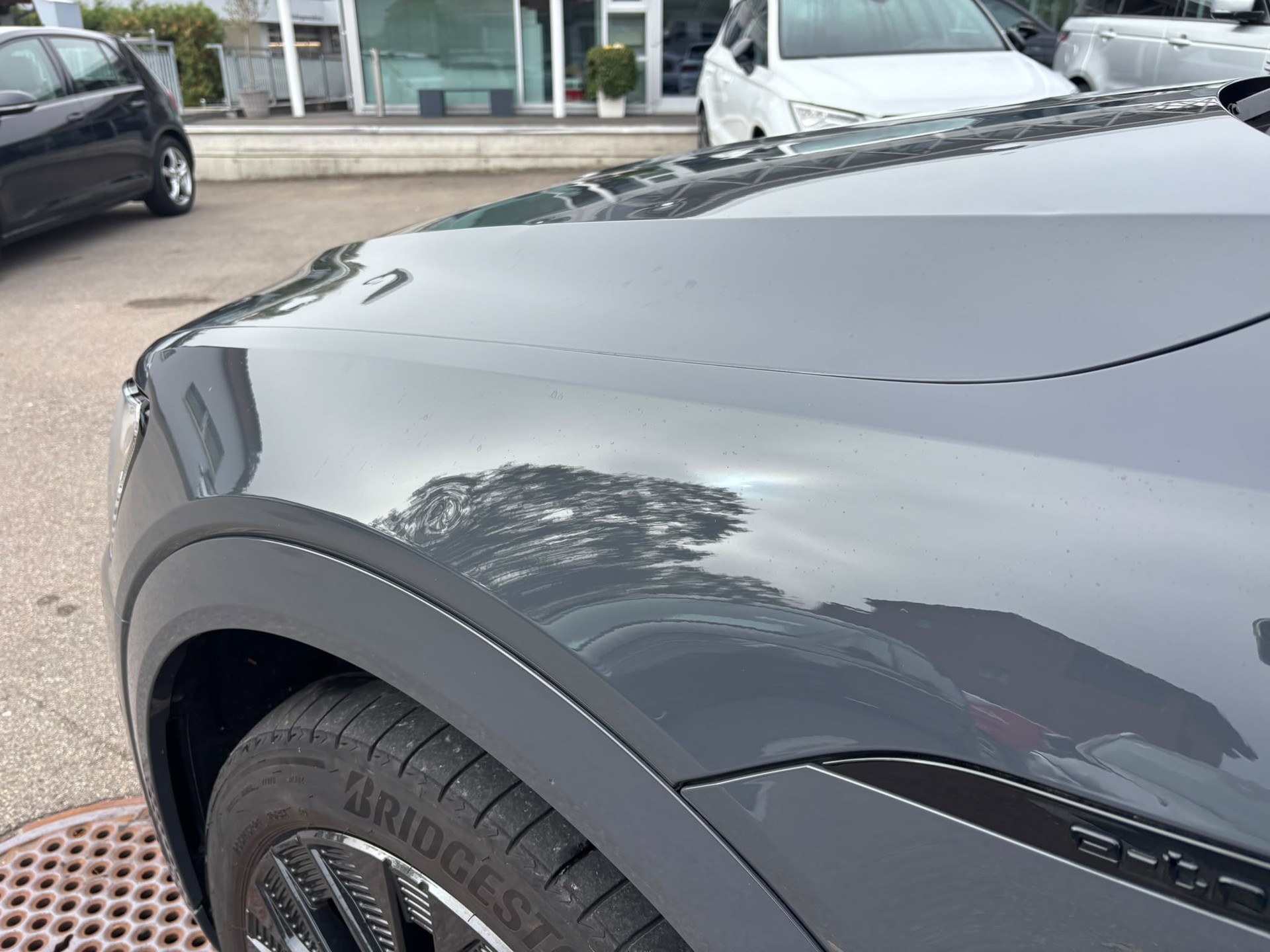 AUDI Q8 55 e-tron Black Edition quattro-image-16