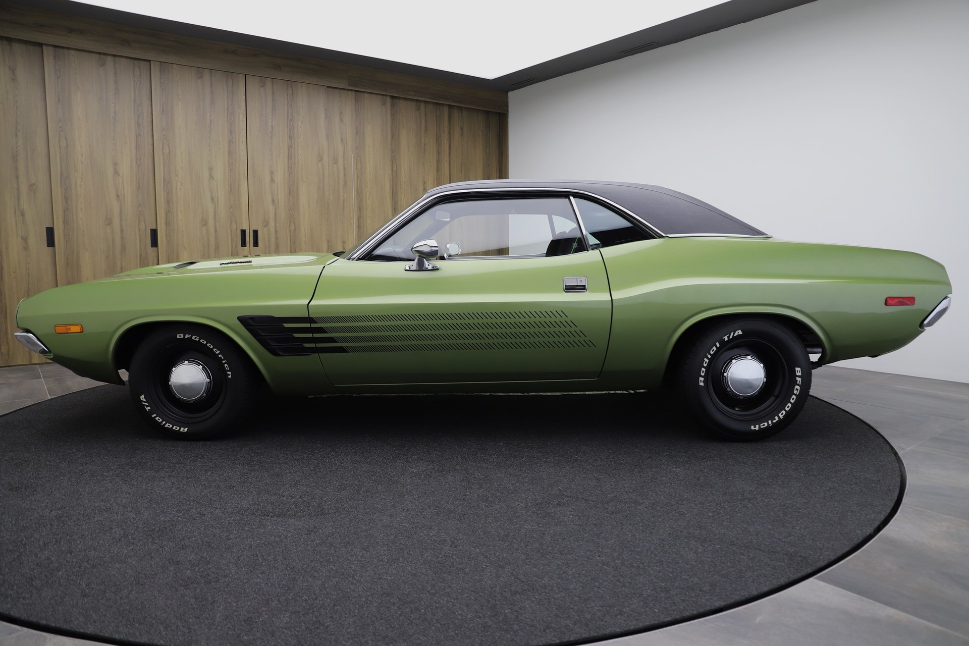 DODGE Challenger Ralley-image-2