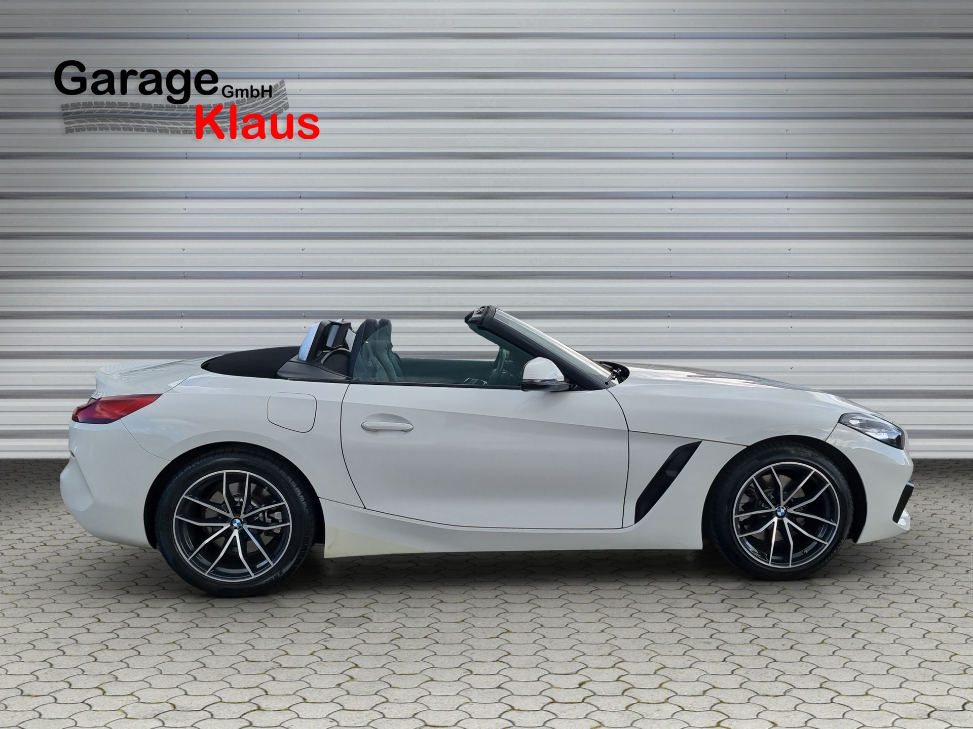 BMW Z4 sDrive 20i Sport Line-image-6