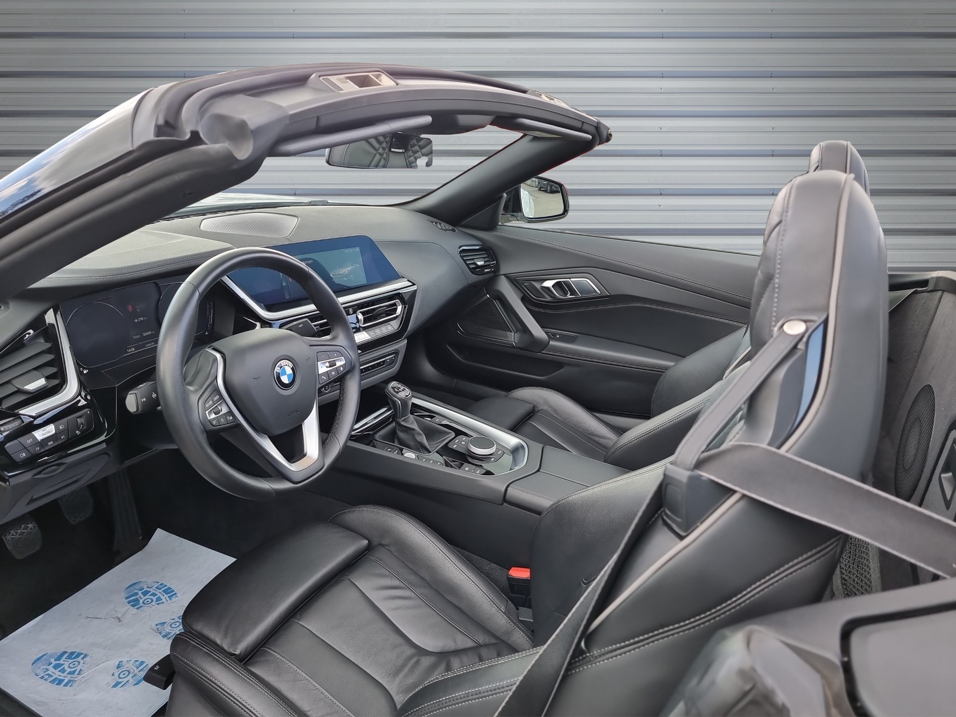 BMW Z4 sDrive 20i Sport Line-image-8