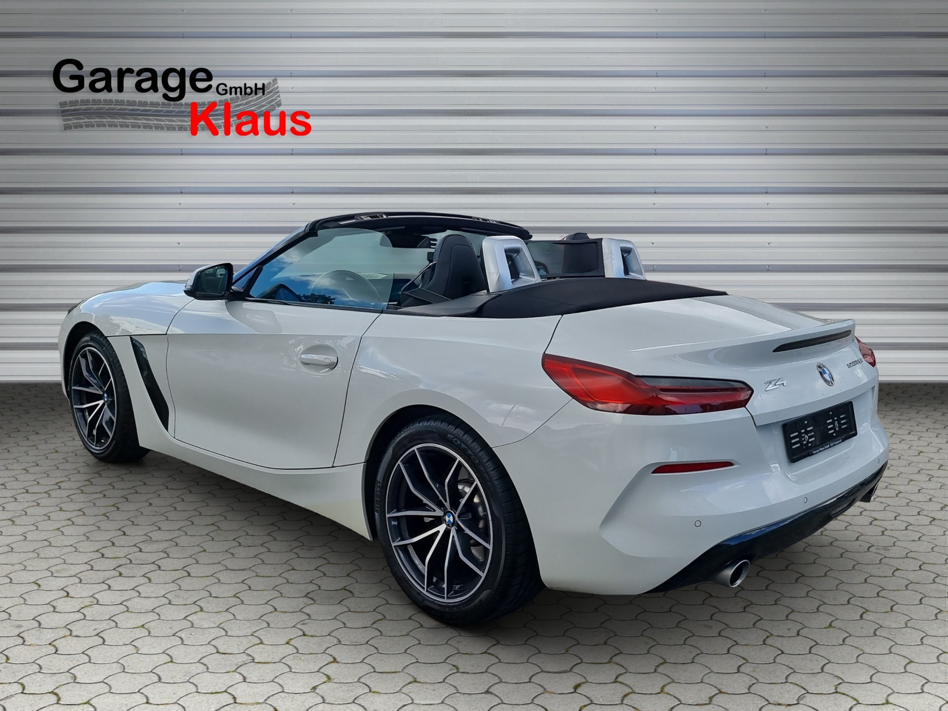 BMW Z4 sDrive 20i Sport Line-image-3