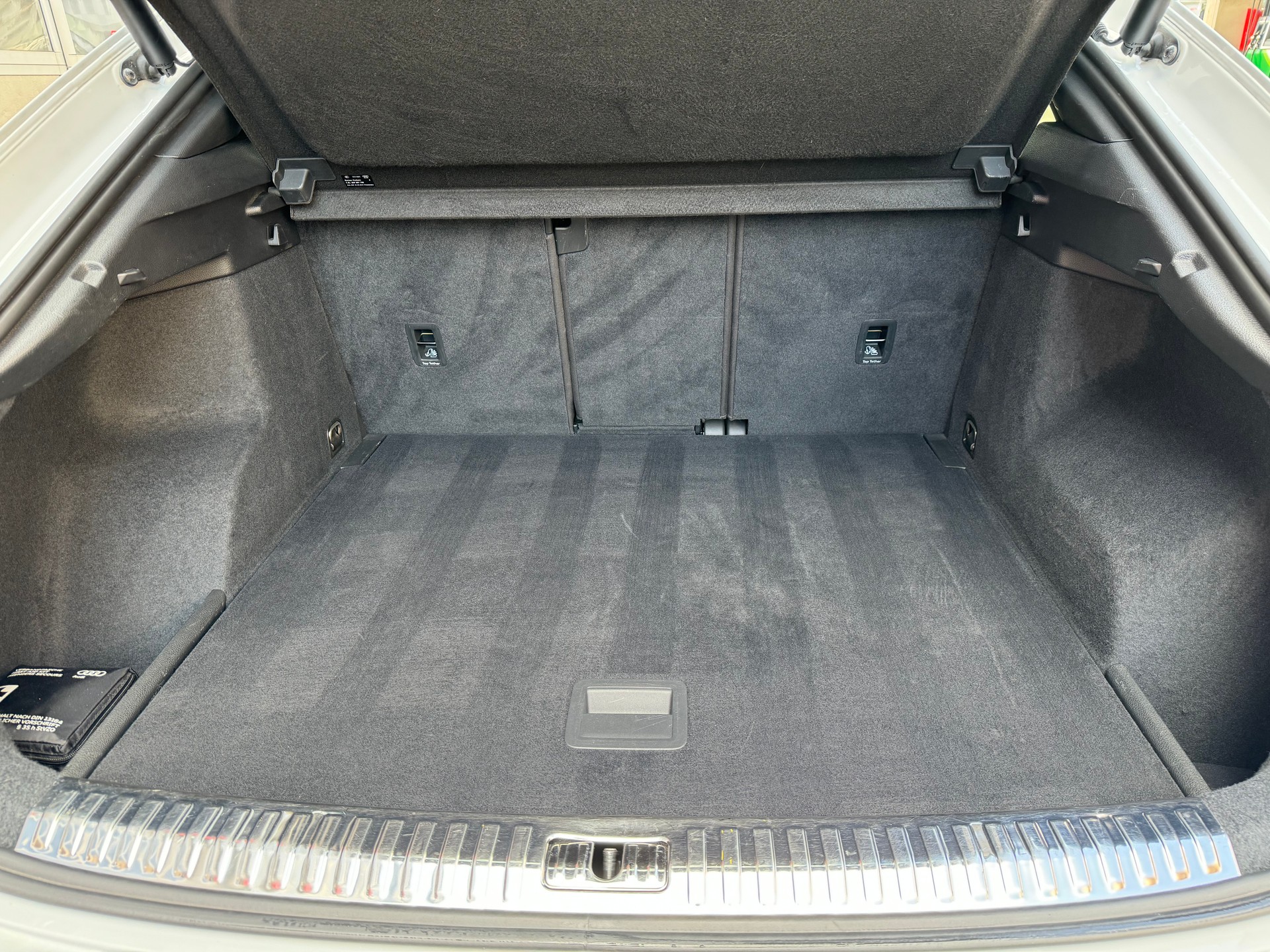 AUDI Q3 Sportback 45 TFSI S line quattro-image-14