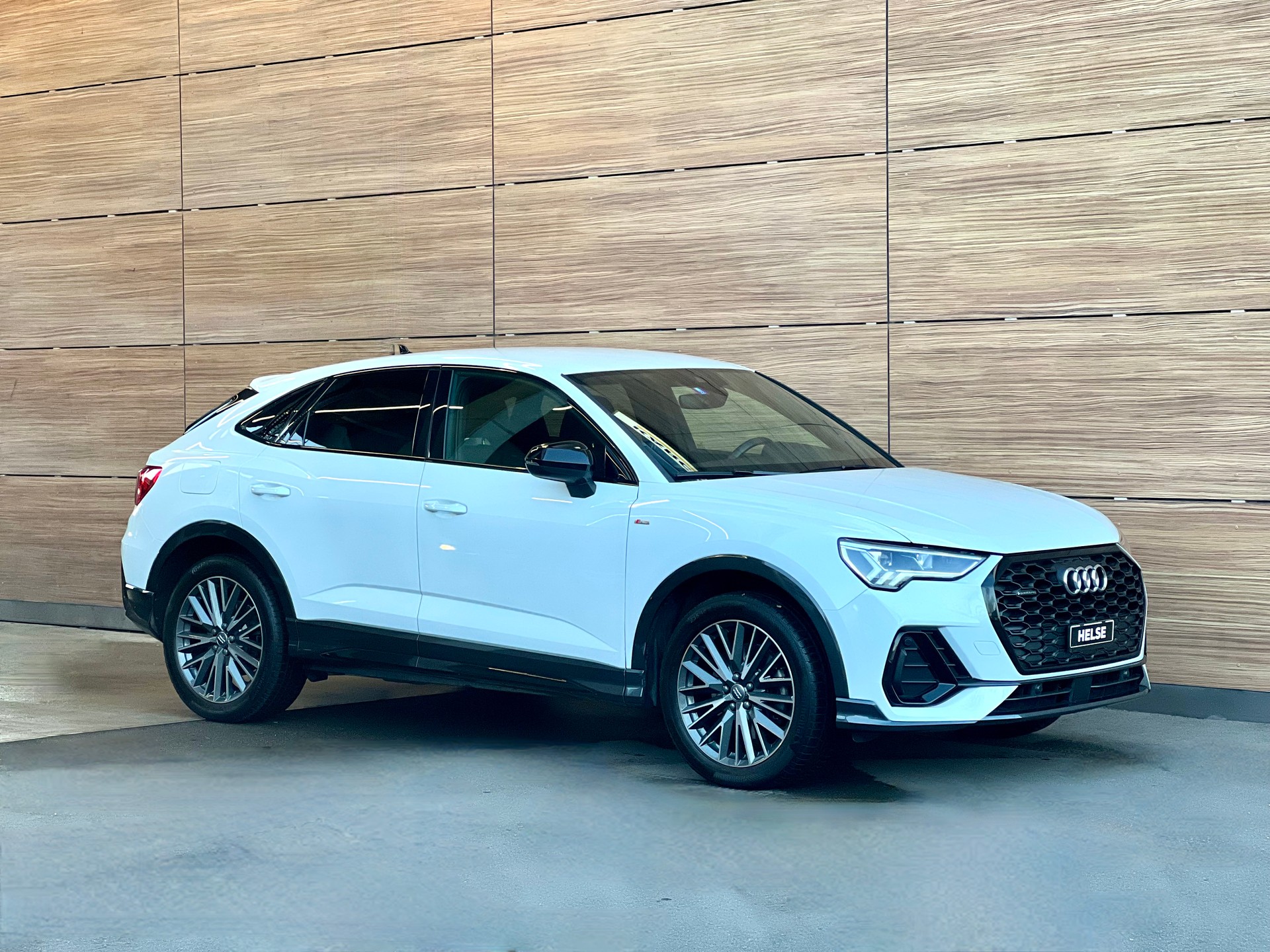 AUDI Q3 Sportback 45 TFSI S line quattro-image-1
