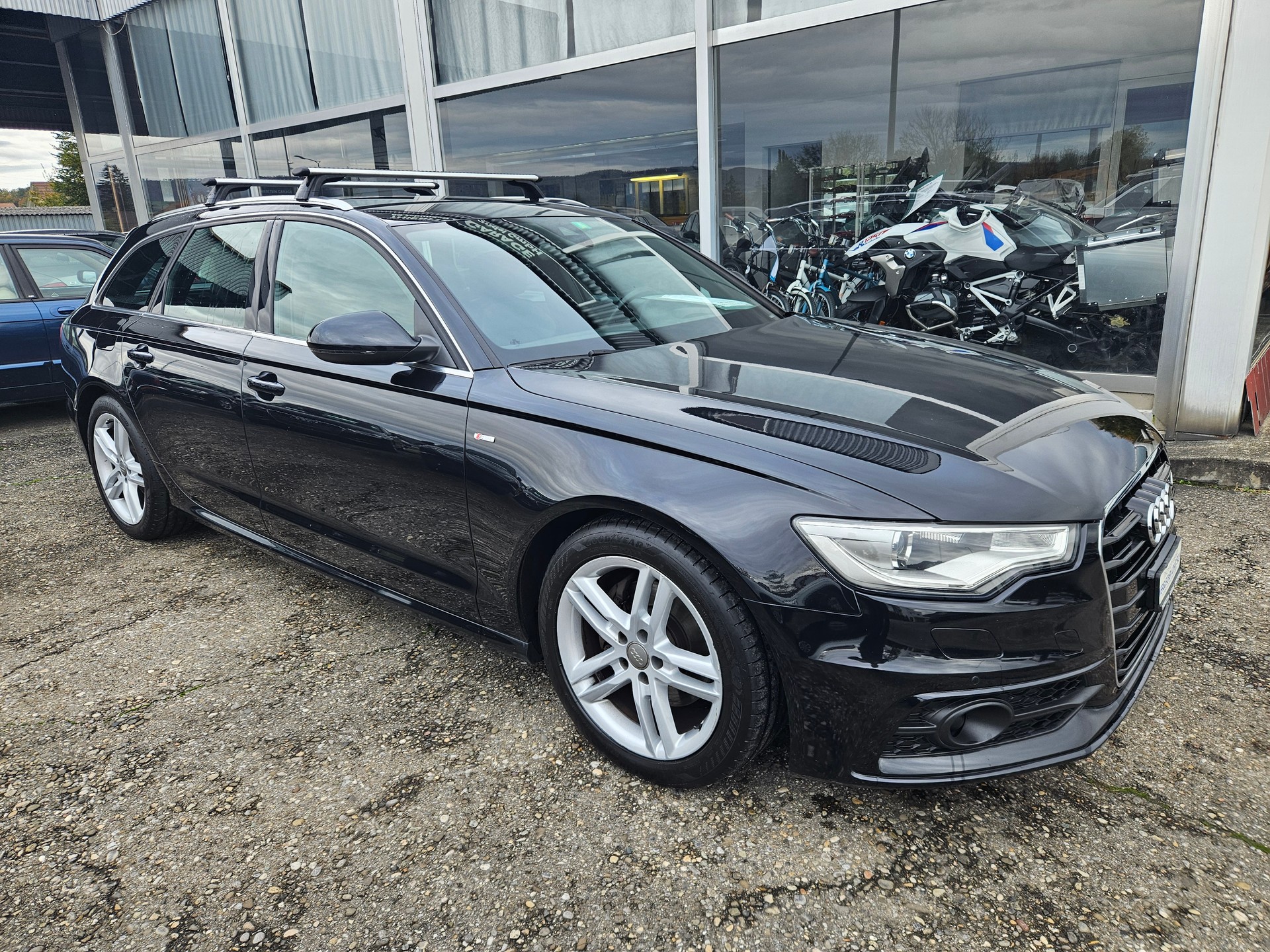 AUDI A6 Avant 2.0 TFSI multitronic S-Line Innen & Aussen-image-0