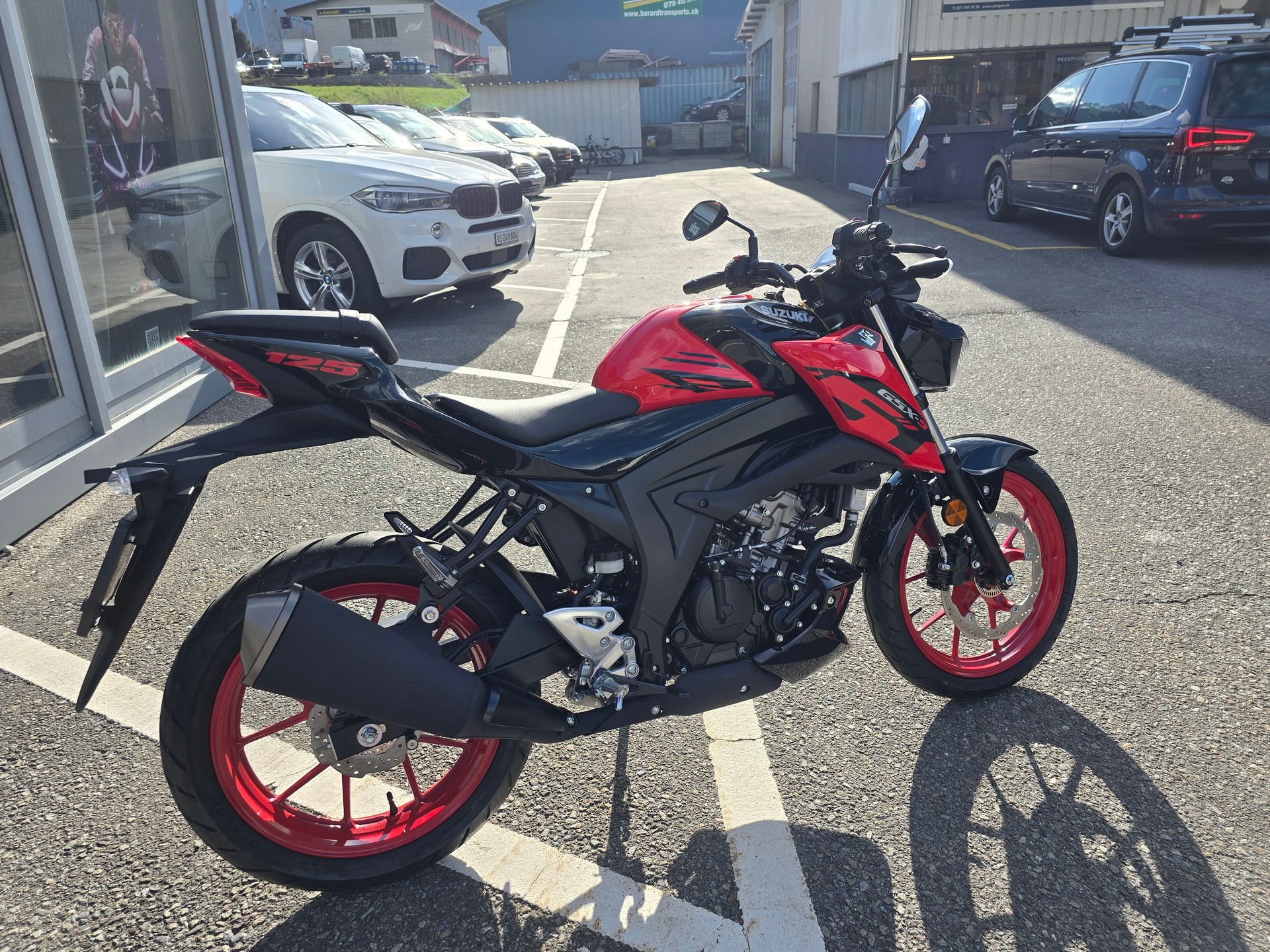SUZUKI GSX-S 125-image-2