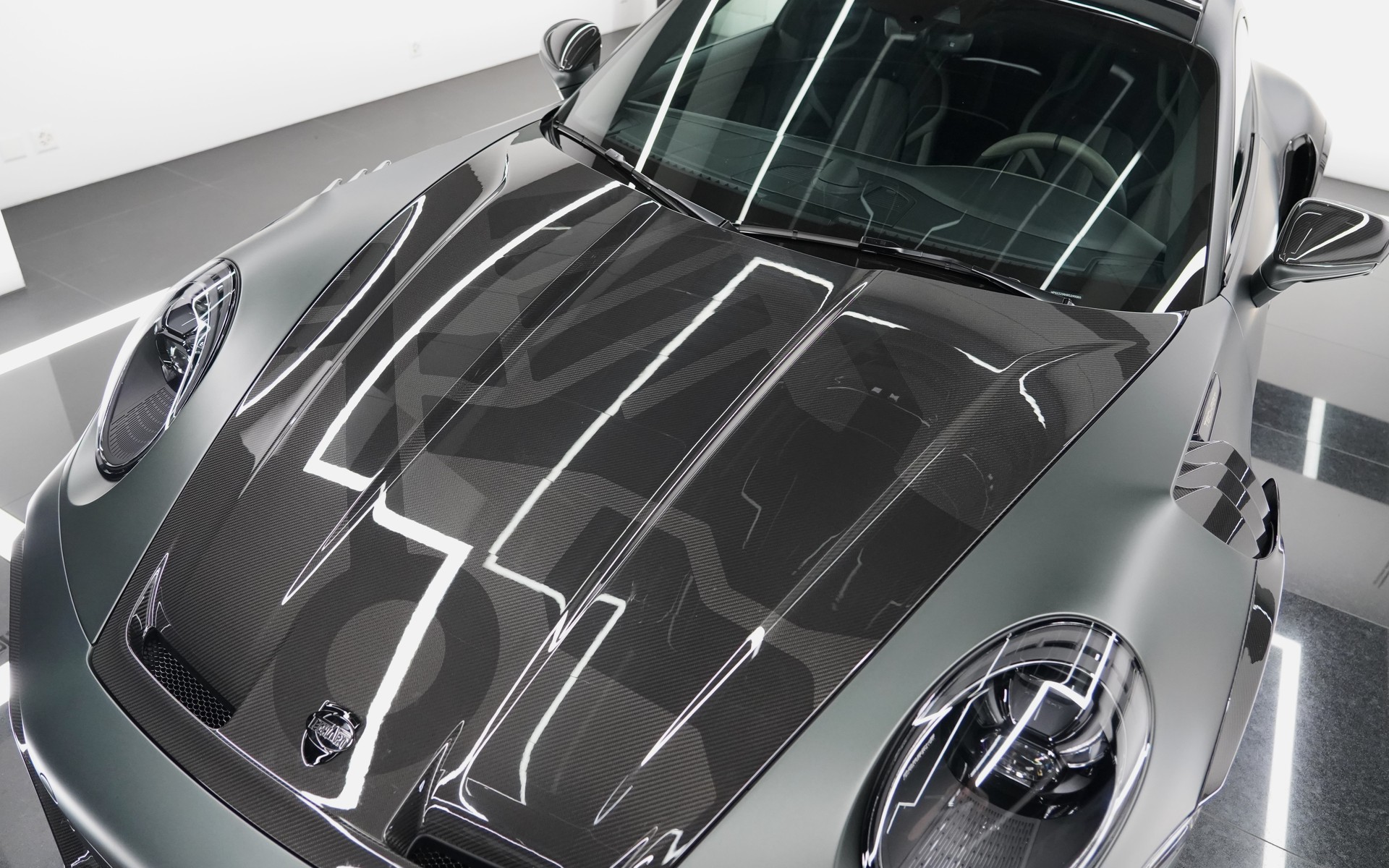 PORSCHE 911 Turbo S-image-7