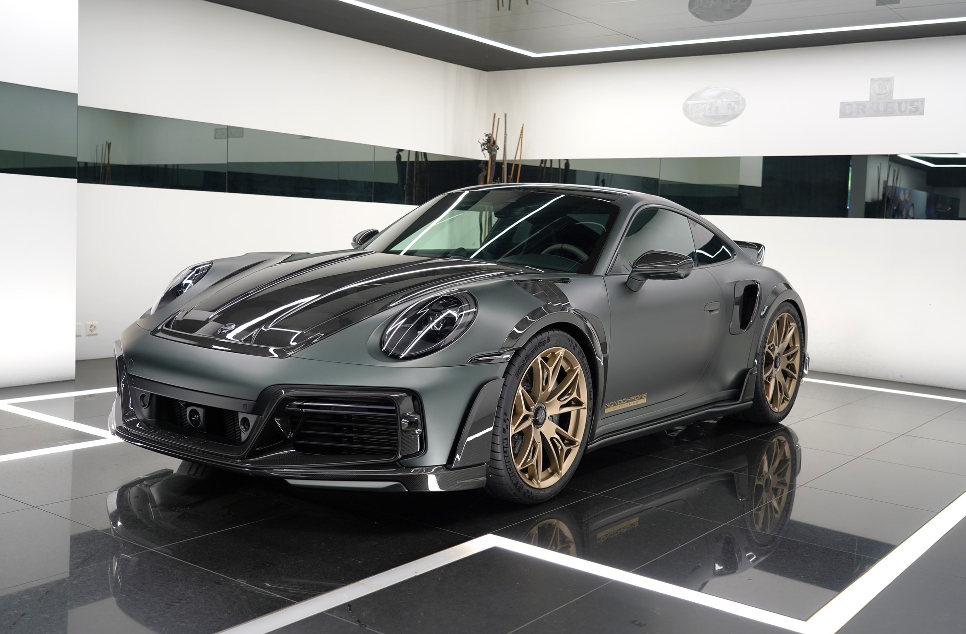 PORSCHE 911 Turbo S