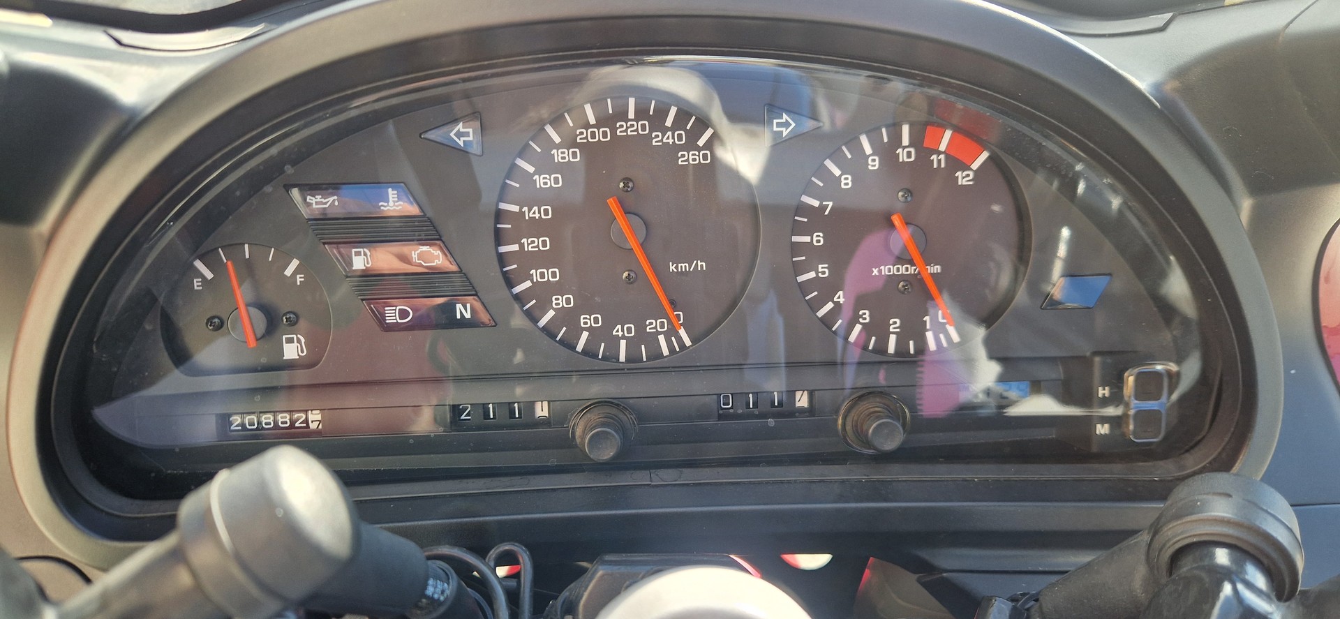 YAMAHA GTS 1000 ABS-showroom-element-3