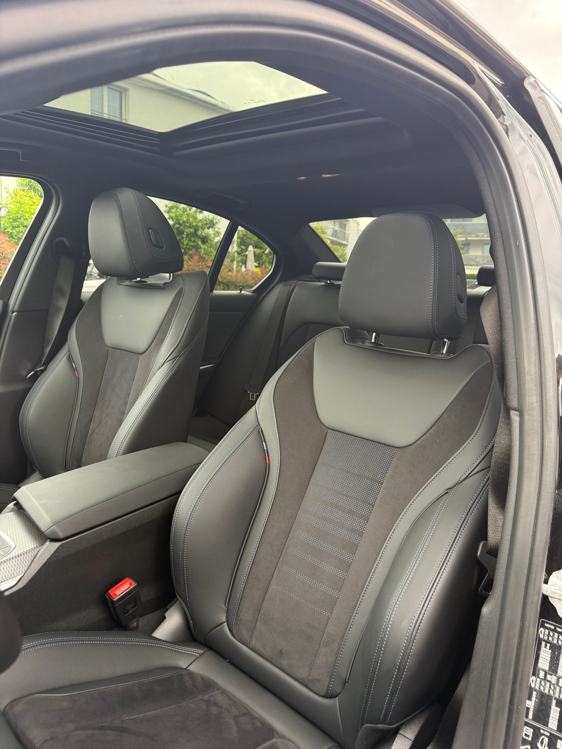 BMW M340d xDRIVE 48V STEPTRONIC M SPORT PRO*ALL BLACK*EL. GLASSCHIEBEDACH*-image-16