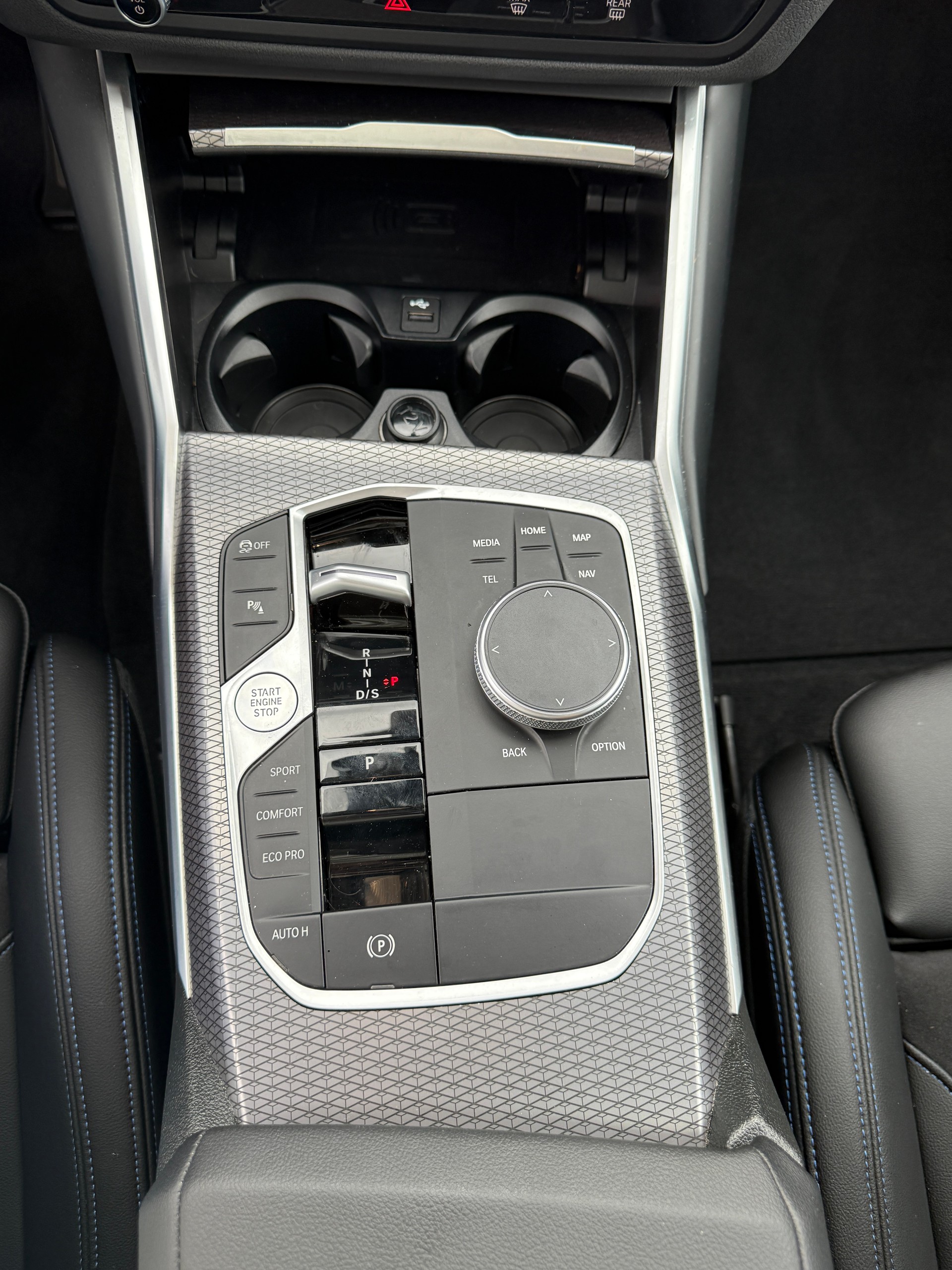 BMW M340d xDRIVE 48V STEPTRONIC M SPORT PRO*ALL BLACK*EL. GLASSCHIEBEDACH*-image-19