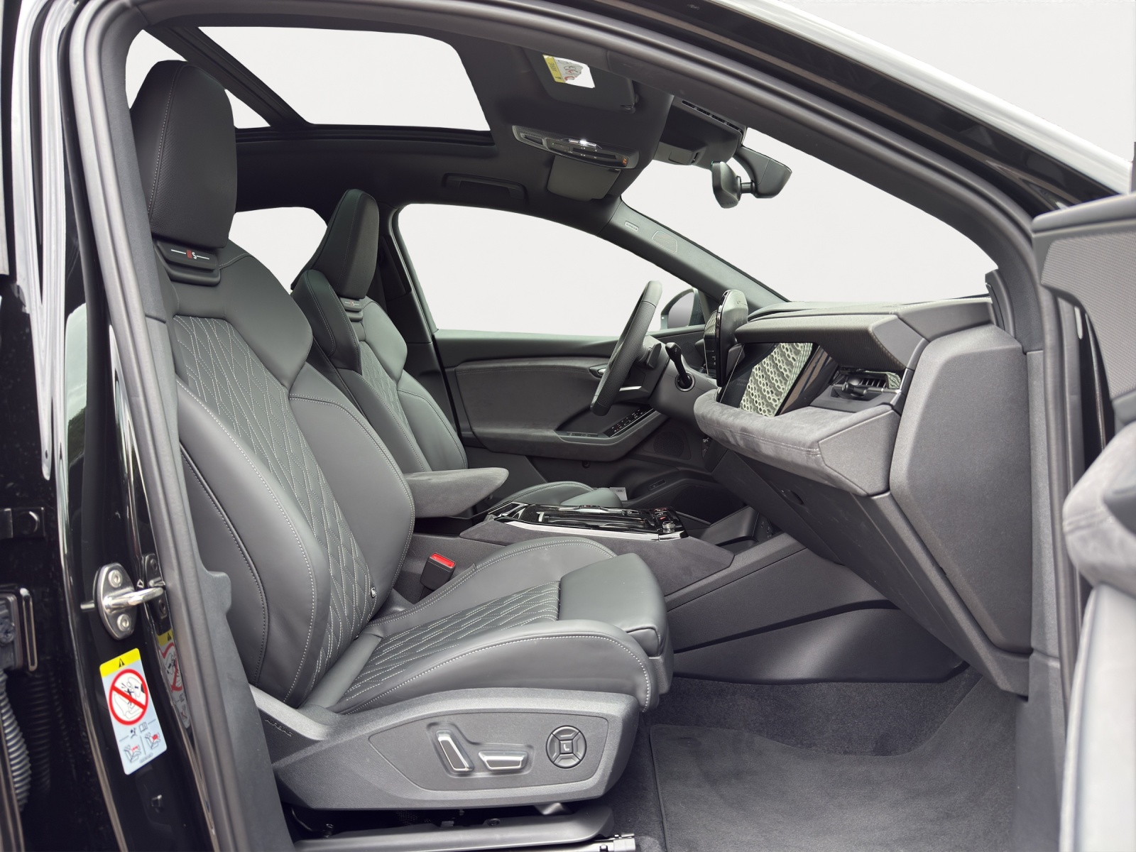 AUDI SQ6 Sportback e-tron quattro-image-6