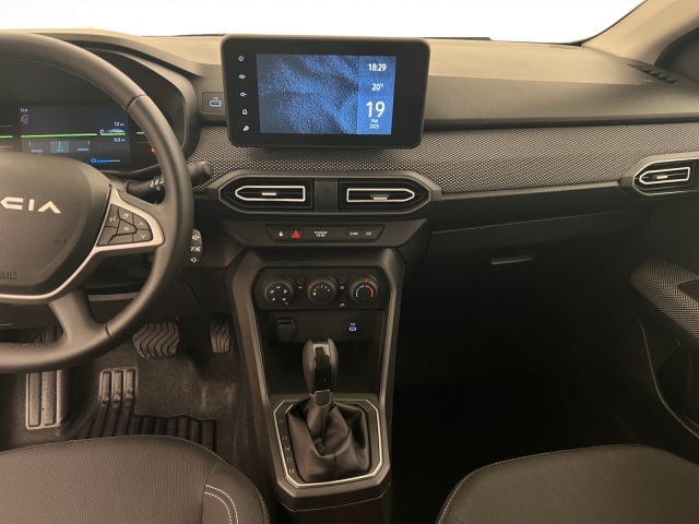 DACIA Jogger 1.6 Hybrid Expression 7 Plätze-image-8