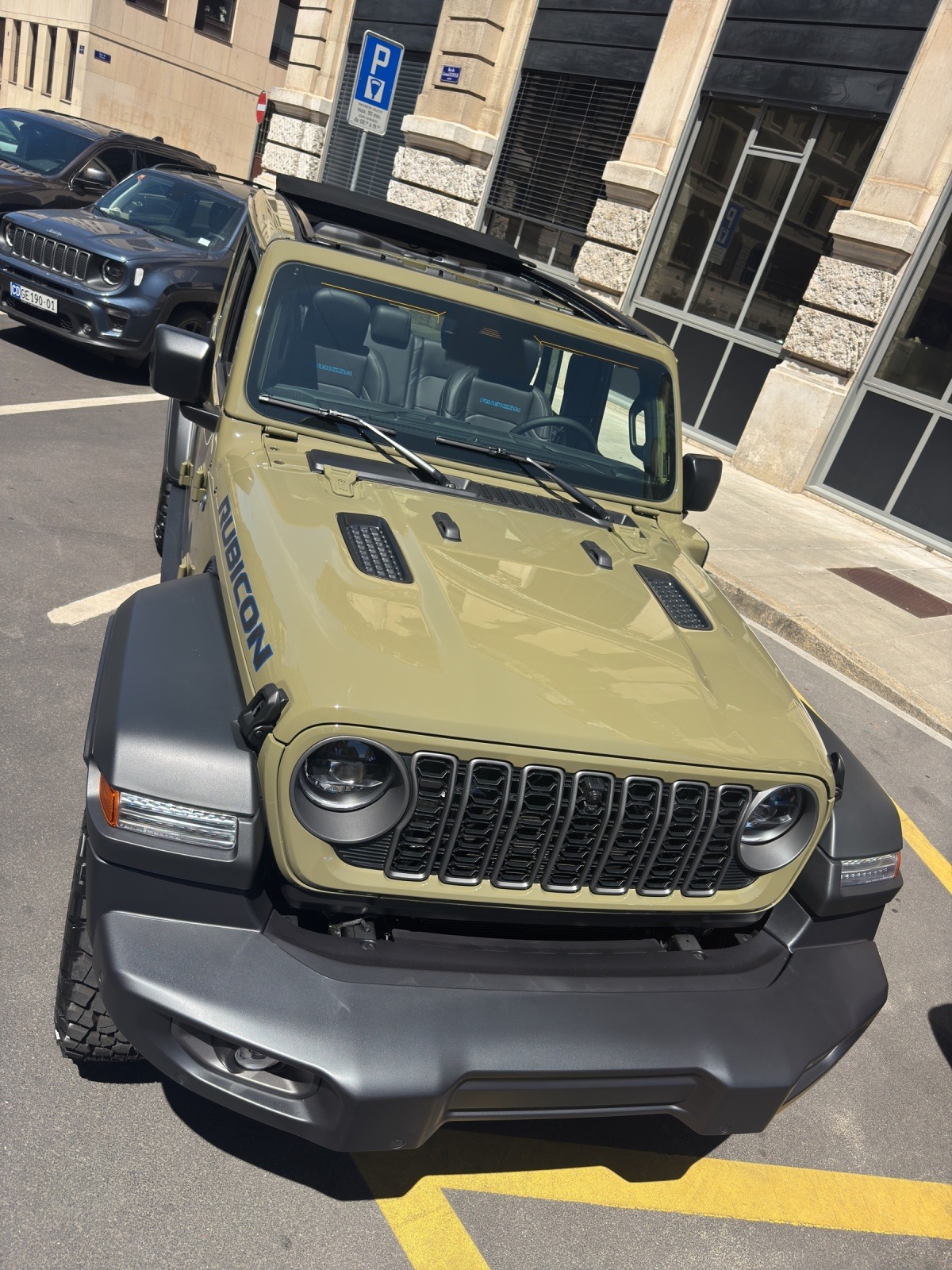 JEEP Wrangler 2.0 PHEV Unlimited Rubicon Automatic Soft Top-image-1