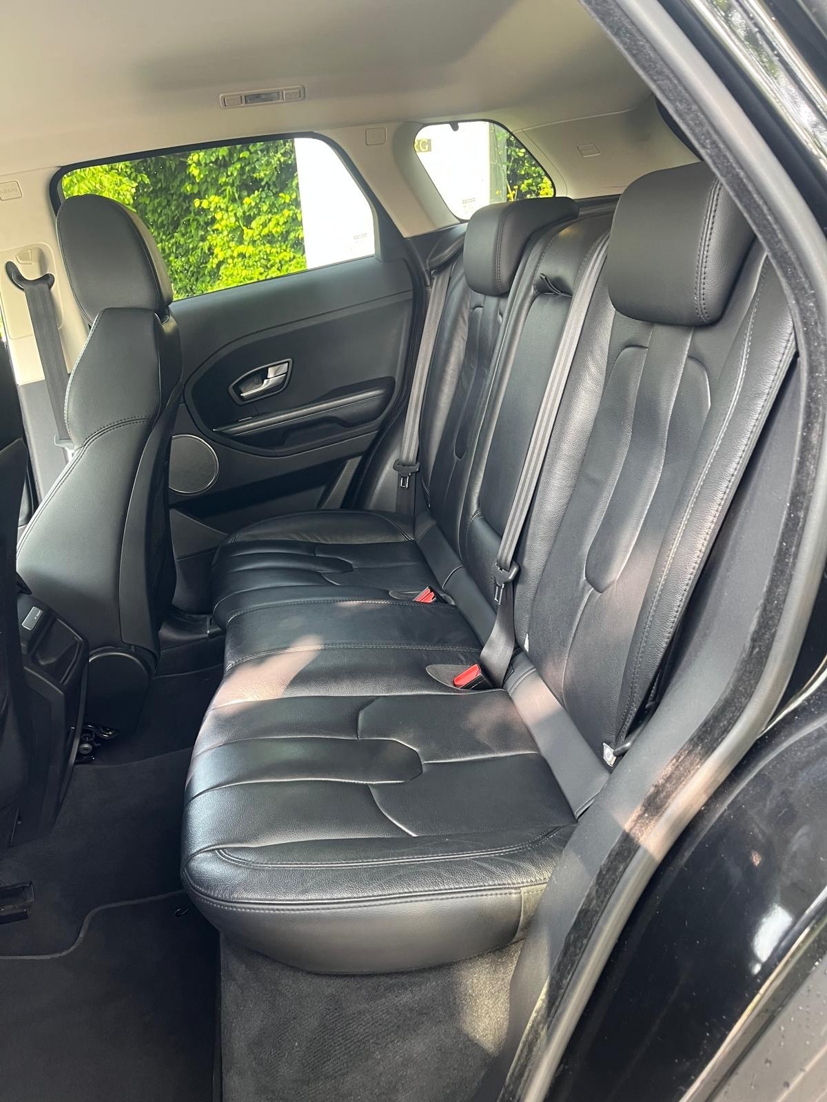 LAND ROVER Range Rover Evoque 2.2 SD4 Prestige AT9-image-9